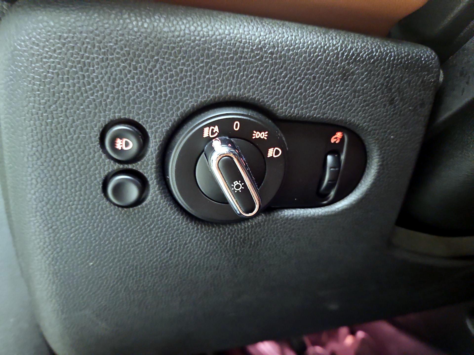 Thumbnail: 2021 MINI Cooper - 13