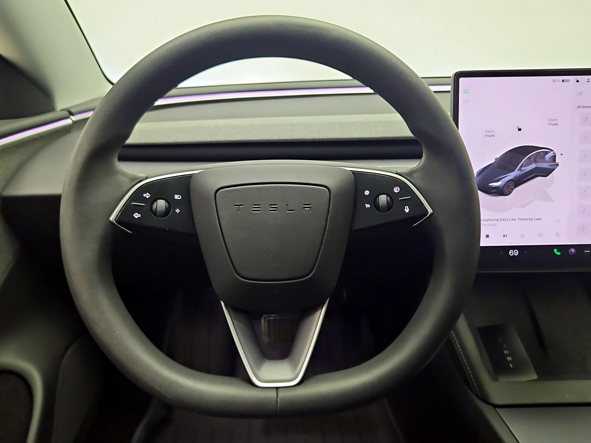 Thumbnail: 2025 Tesla Model 3 - 10