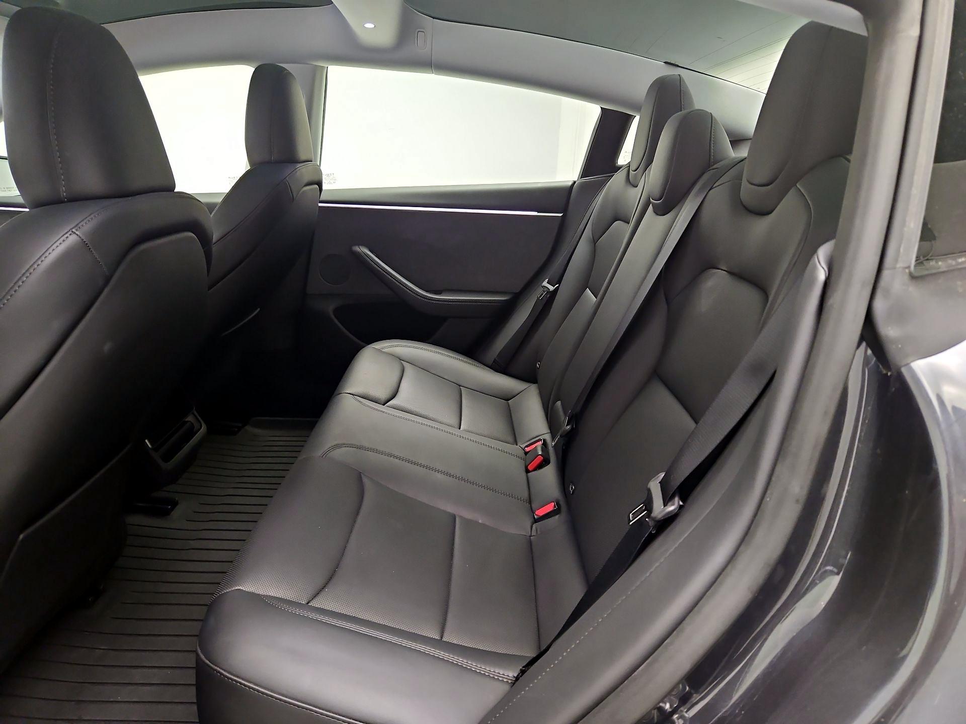 Thumbnail: 2025 Tesla Model 3 - 20