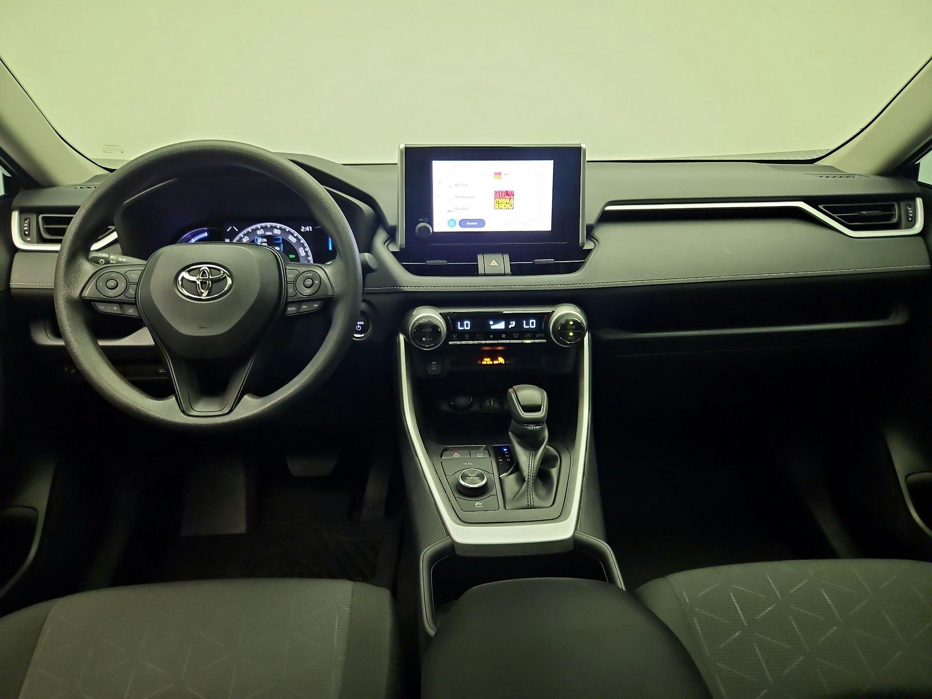Thumbnail: 2025 Toyota RAV4 - 9
