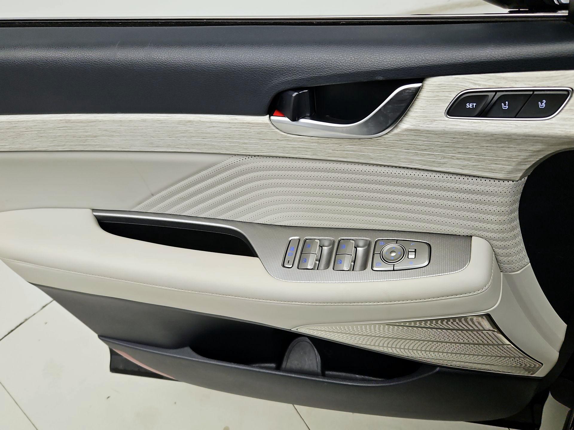 Thumbnail: 2023 Hyundai Palisade - 12