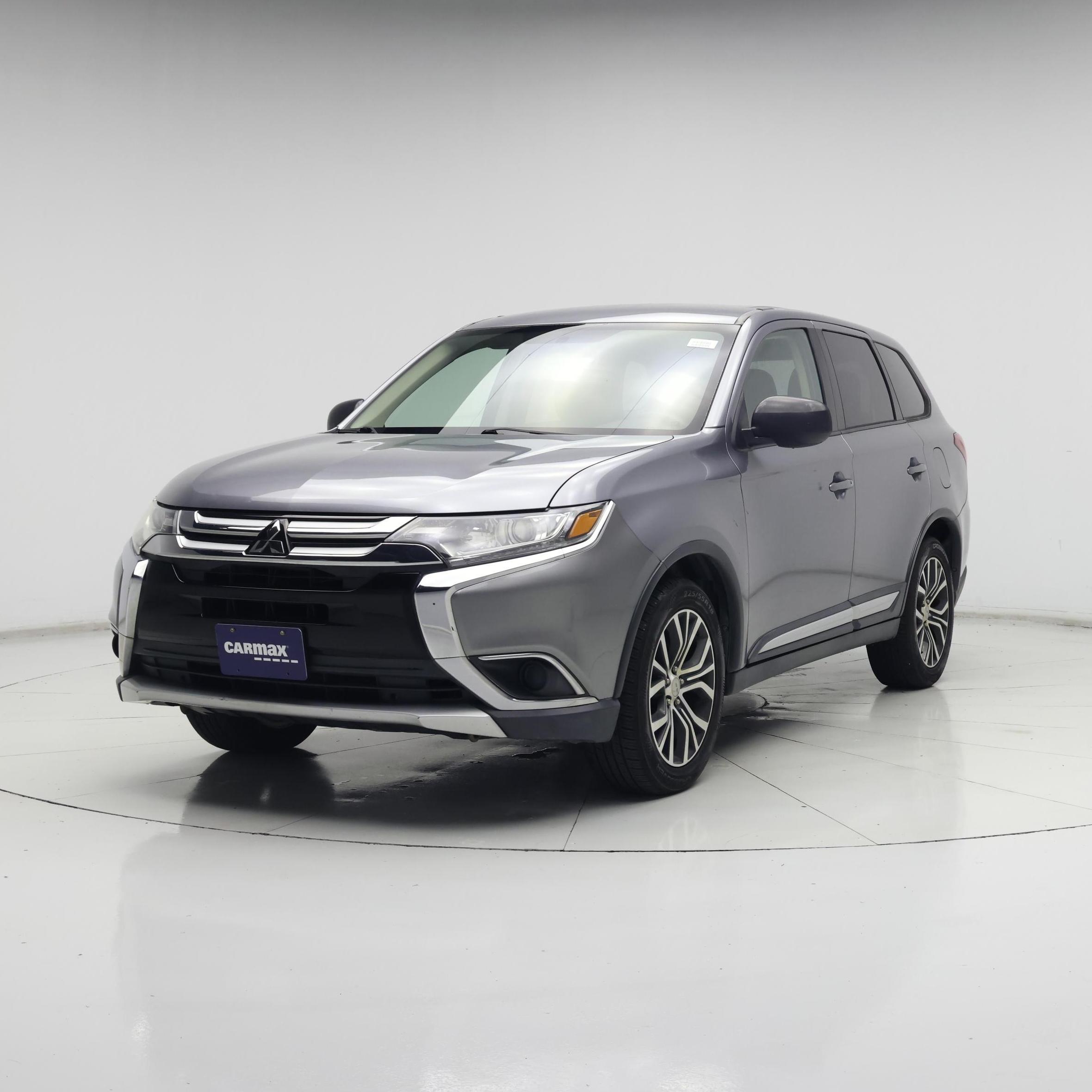 Thumbnail: 2017 Mitsubishi Outlander - 4