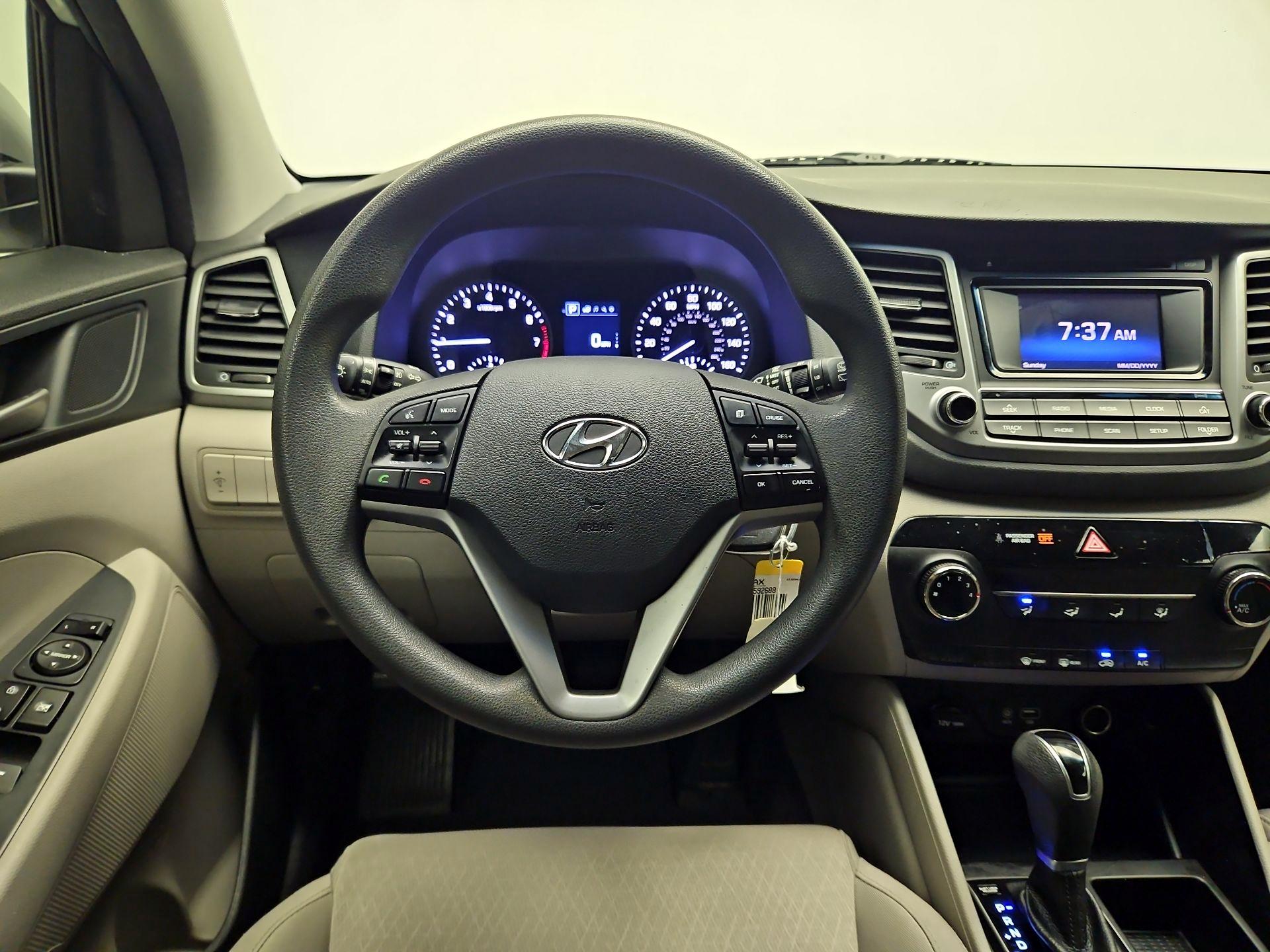 Thumbnail: 2017 Hyundai Tucson - 10