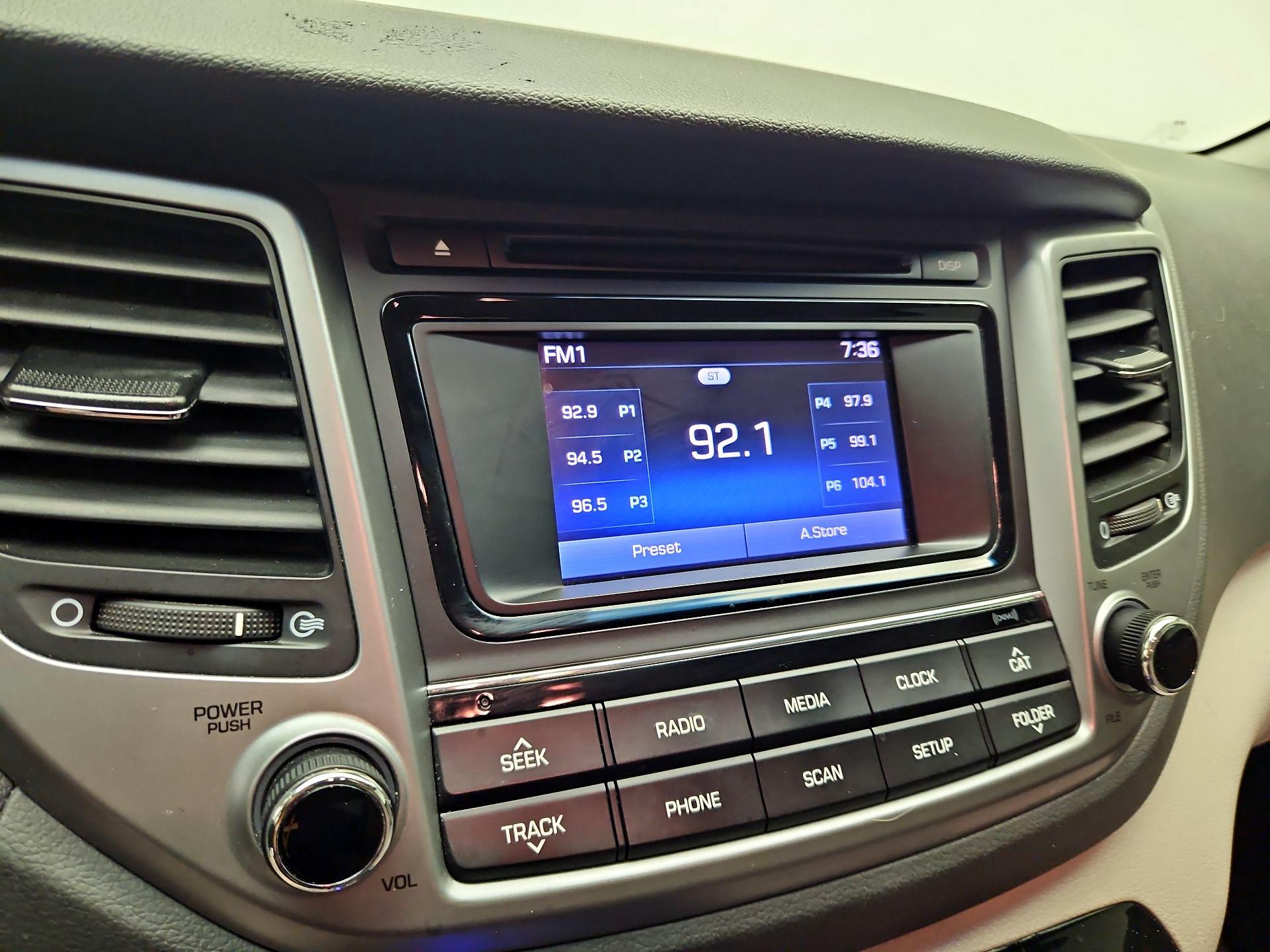 Thumbnail: 2017 Hyundai Tucson - 15