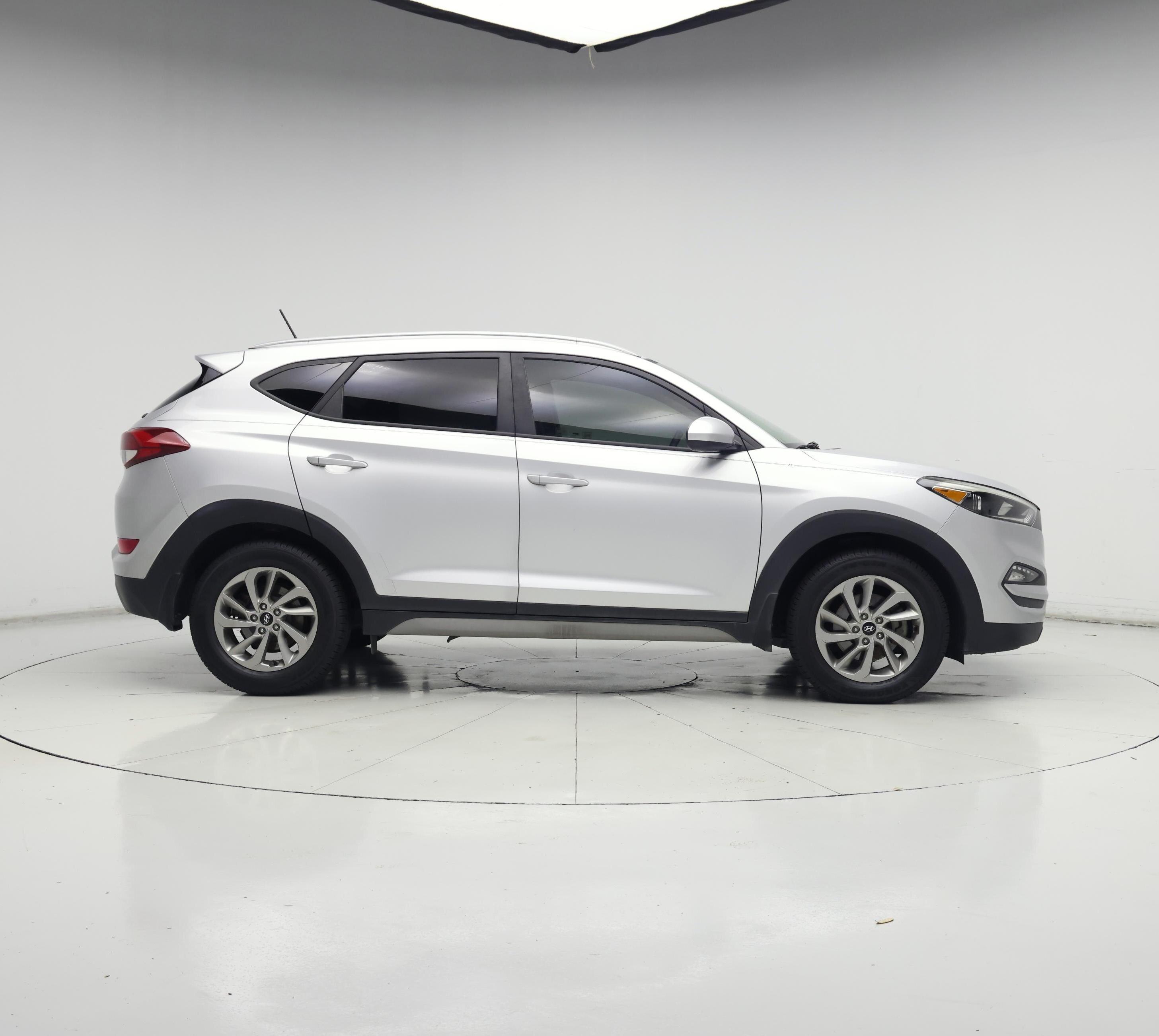 Thumbnail: 2017 Hyundai Tucson - 7