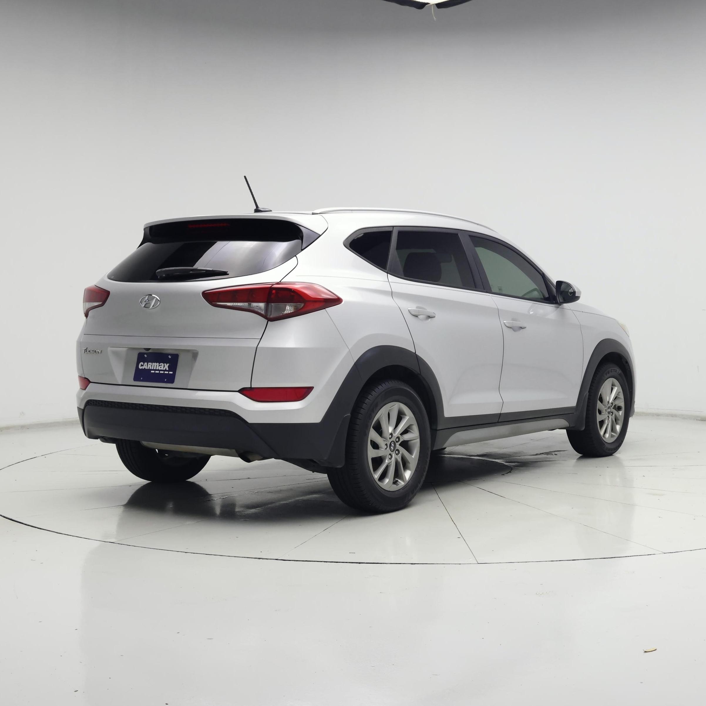 Thumbnail: 2017 Hyundai Tucson - 8