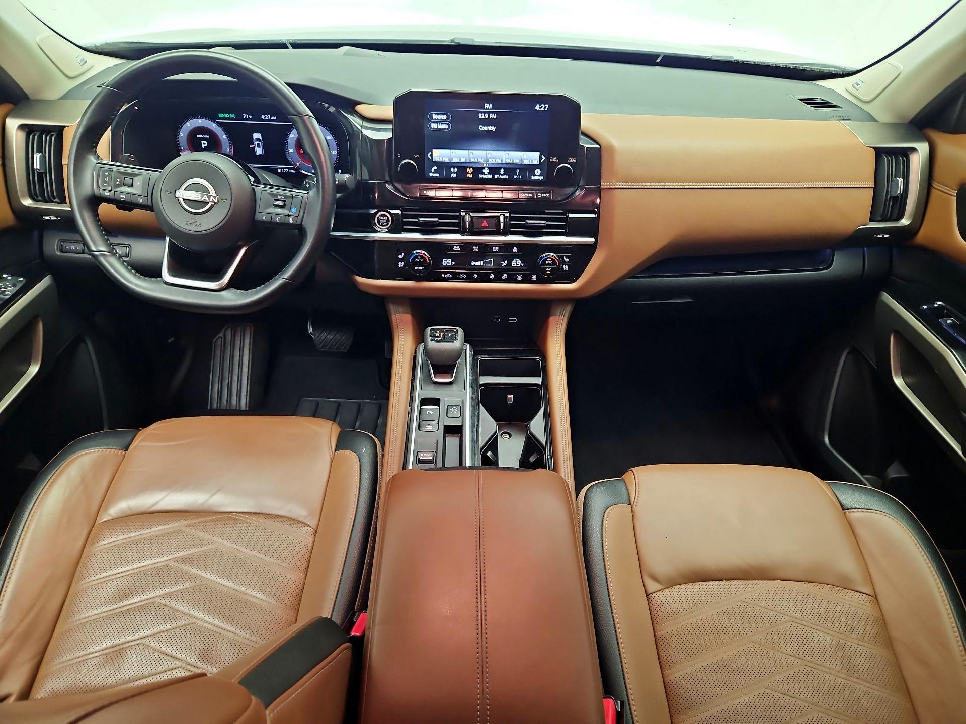 Thumbnail: 2023 Nissan Pathfinder - 9