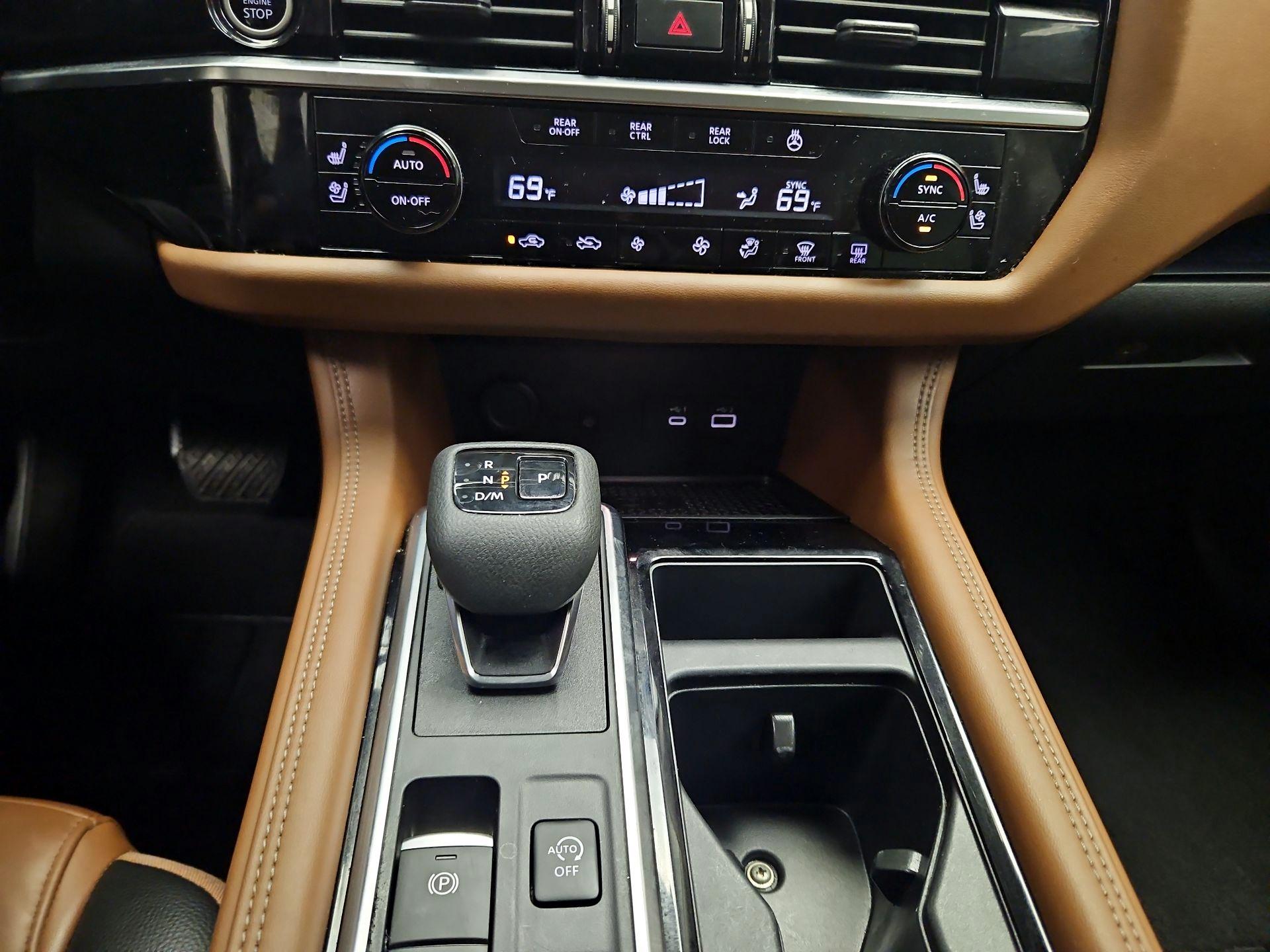 Thumbnail: 2023 Nissan Pathfinder - 16