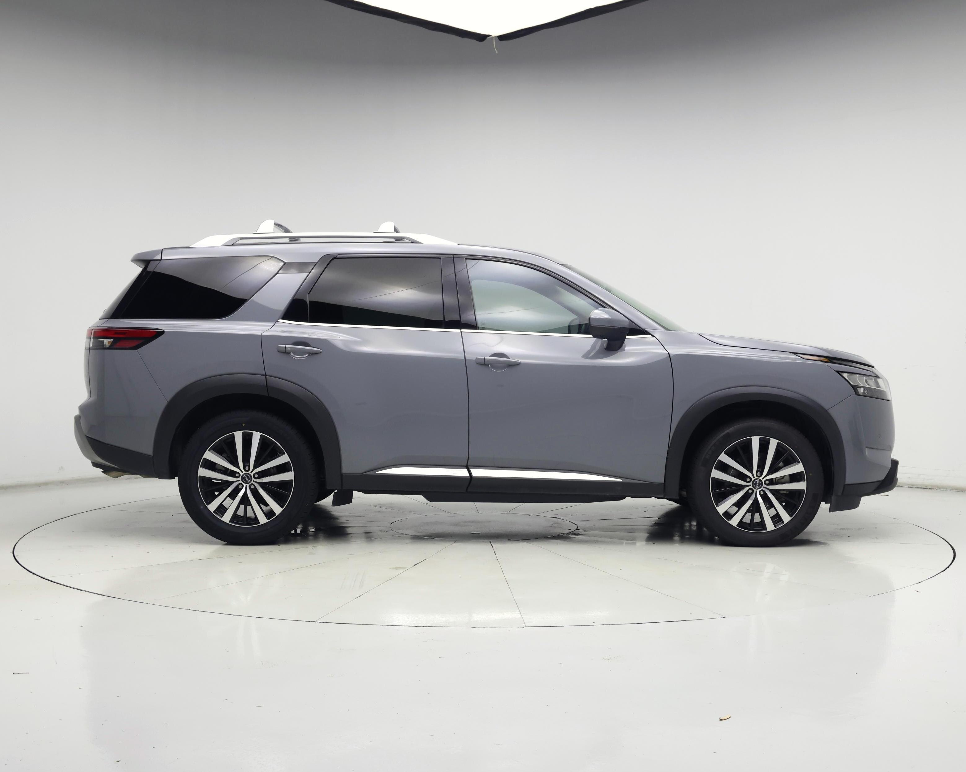 Thumbnail: 2023 Nissan Pathfinder - 7