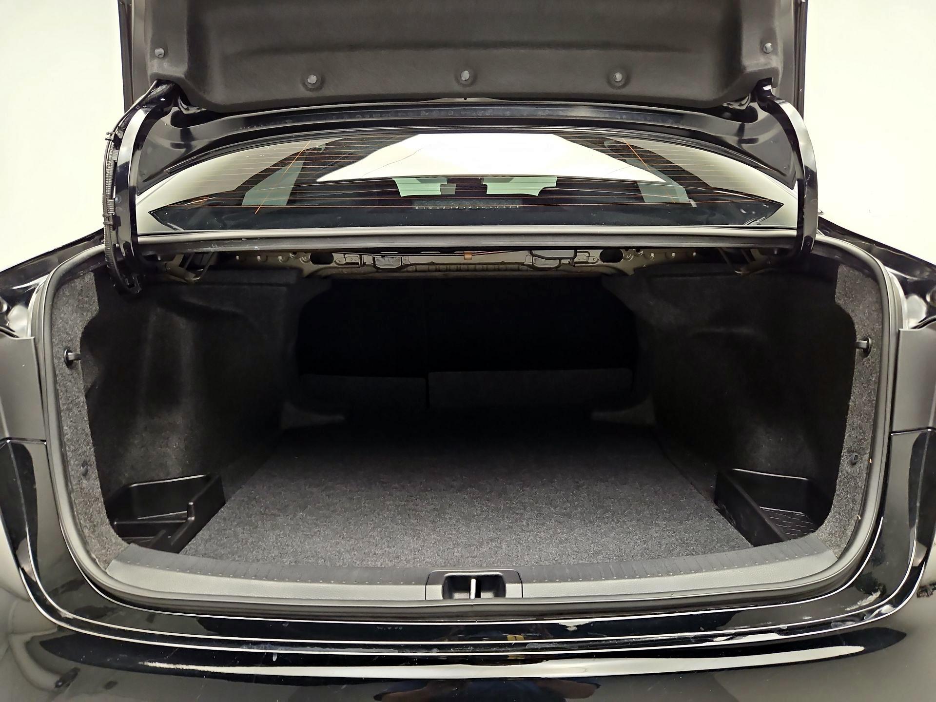 Thumbnail: 2025 Toyota Corolla - 20