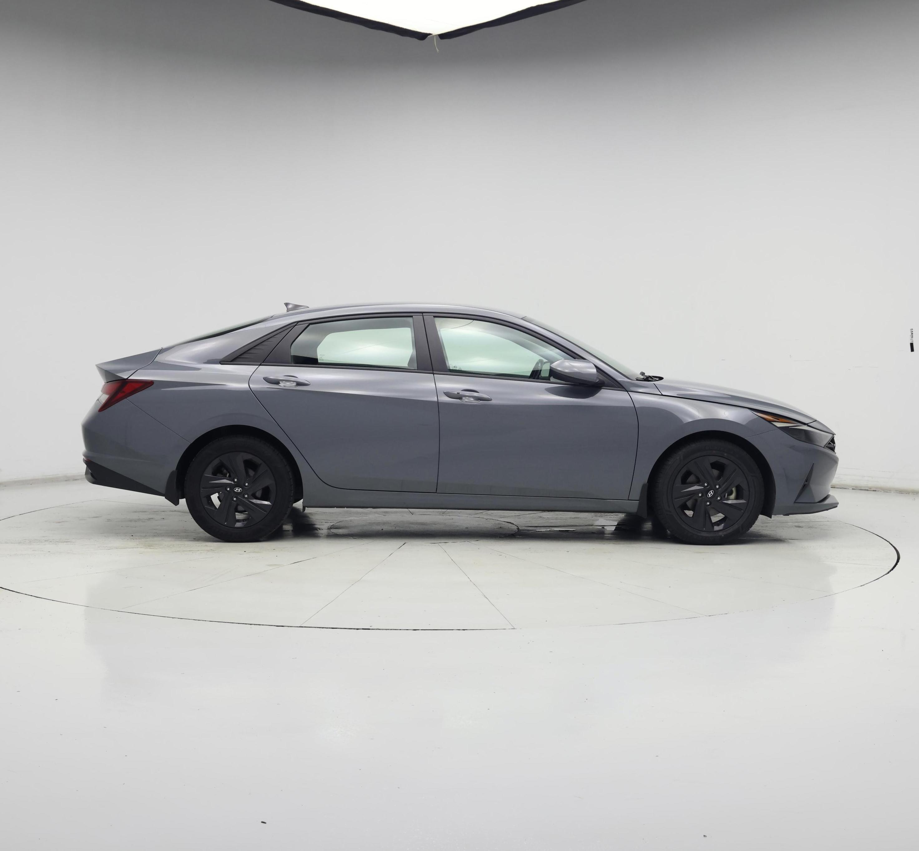 Thumbnail: 2022 Hyundai Elantra - 7