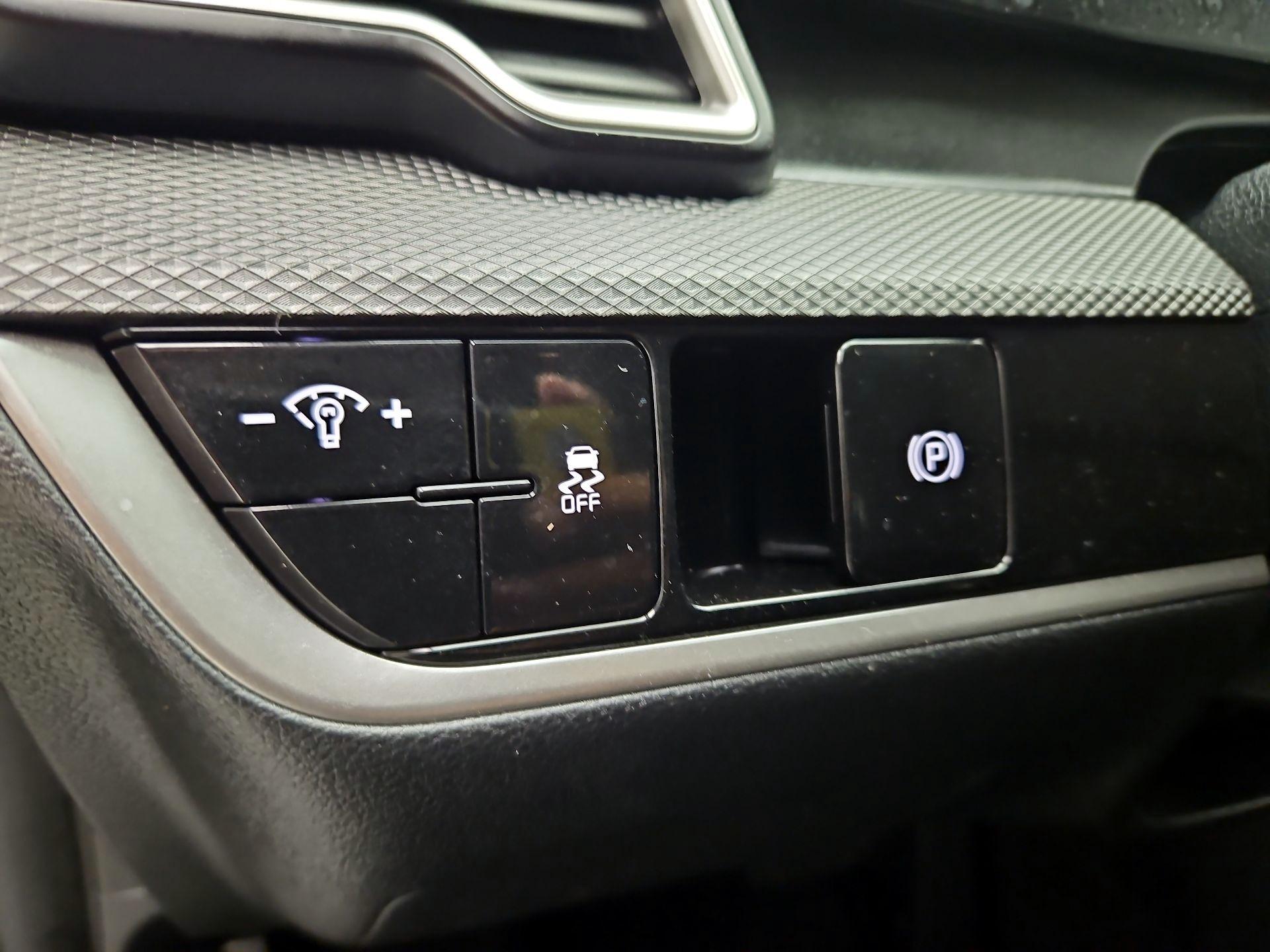 Thumbnail: 2024 Kia Sportage - 13