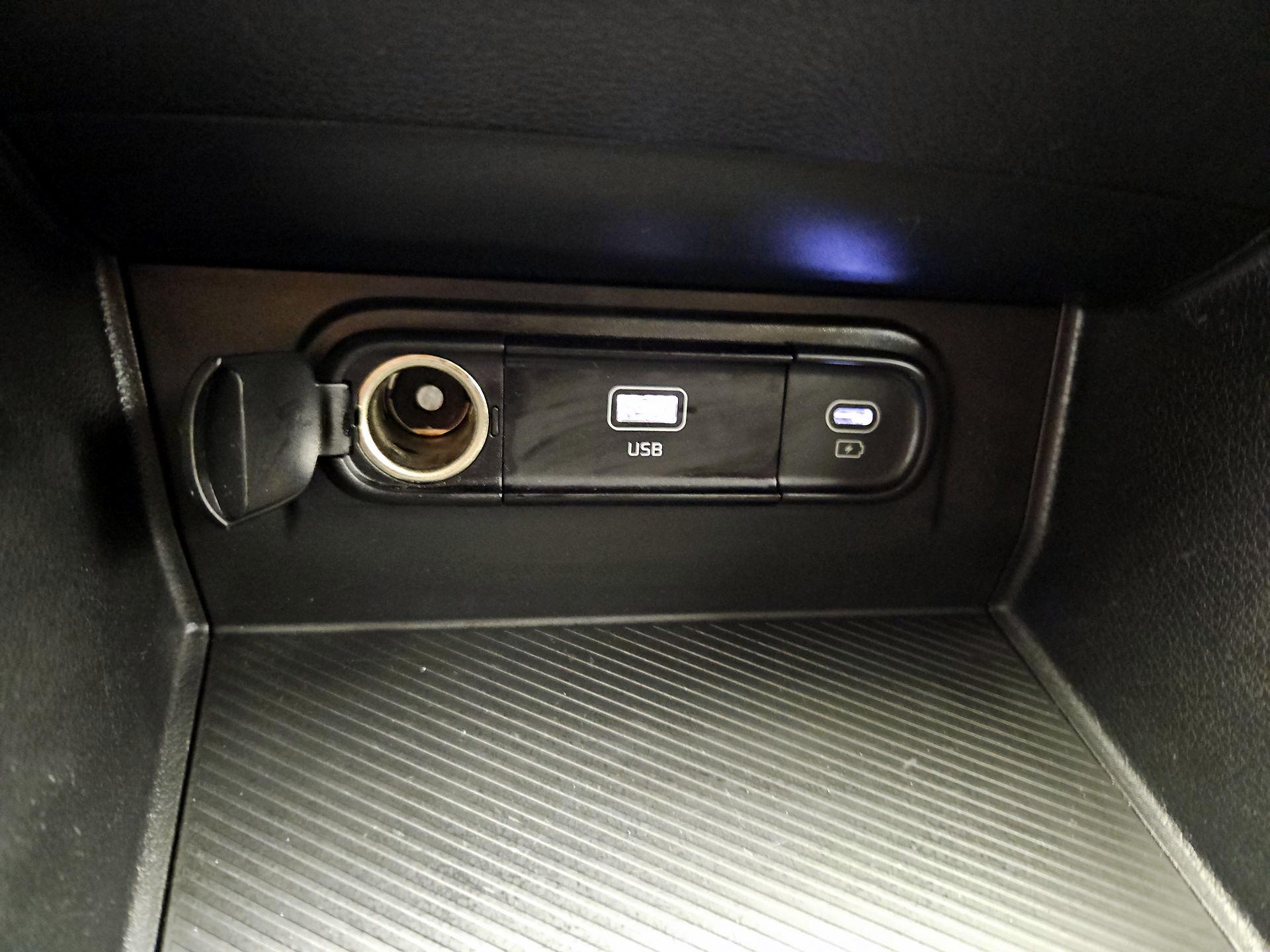 Thumbnail: 2024 Kia Sportage - 18