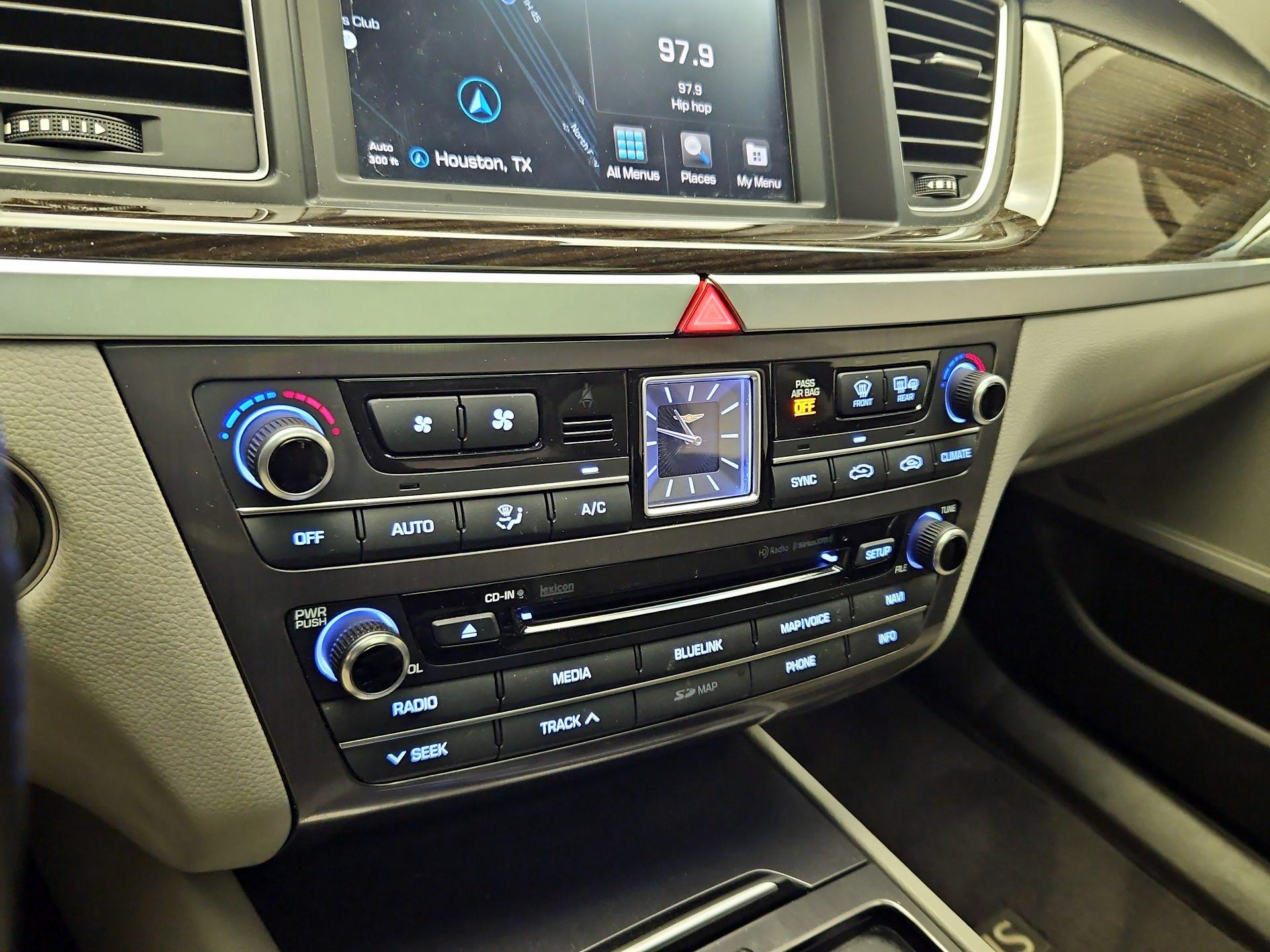 Thumbnail: 2018 Genesis G80 - 17