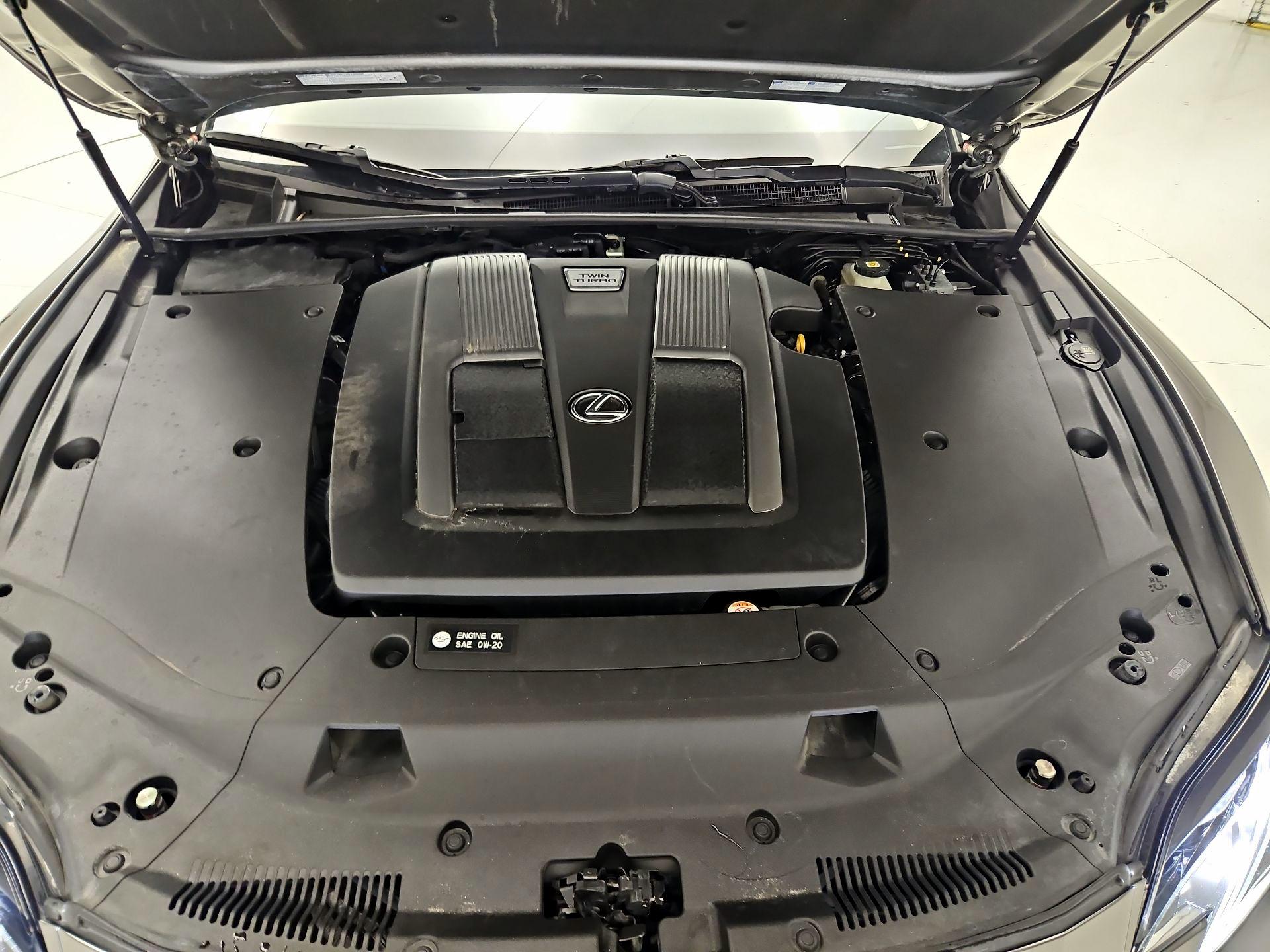 Thumbnail: 2020 Lexus LS - 19