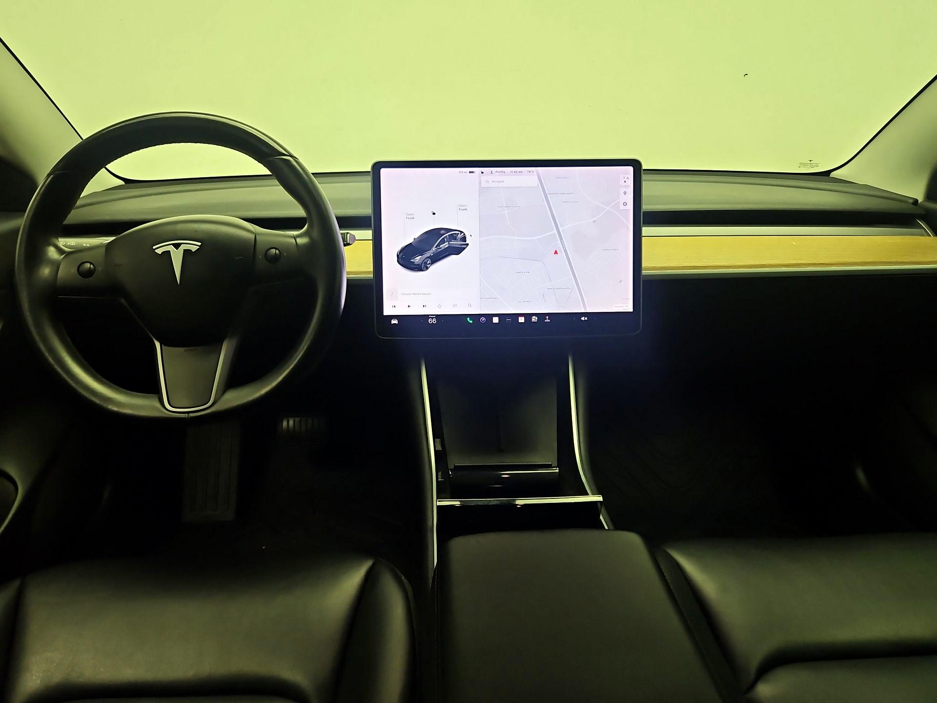 Thumbnail: 2019 Tesla Model 3 - 9