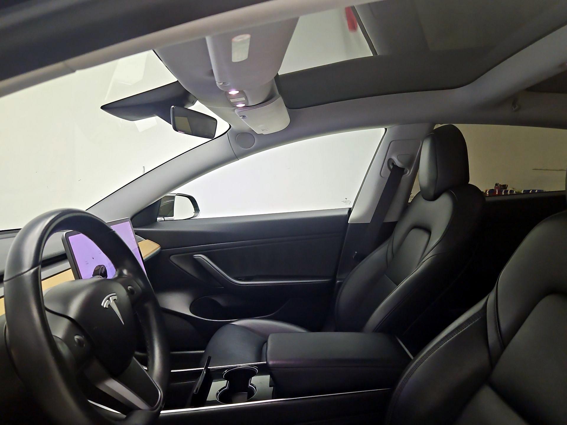 Thumbnail: 2019 Tesla Model 3 - 18