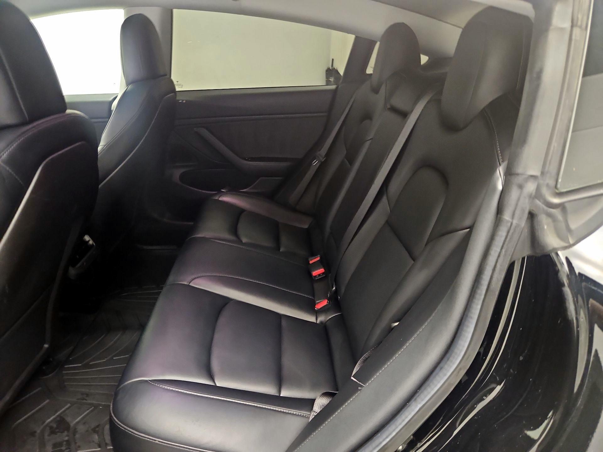 Thumbnail: 2019 Tesla Model 3 - 19