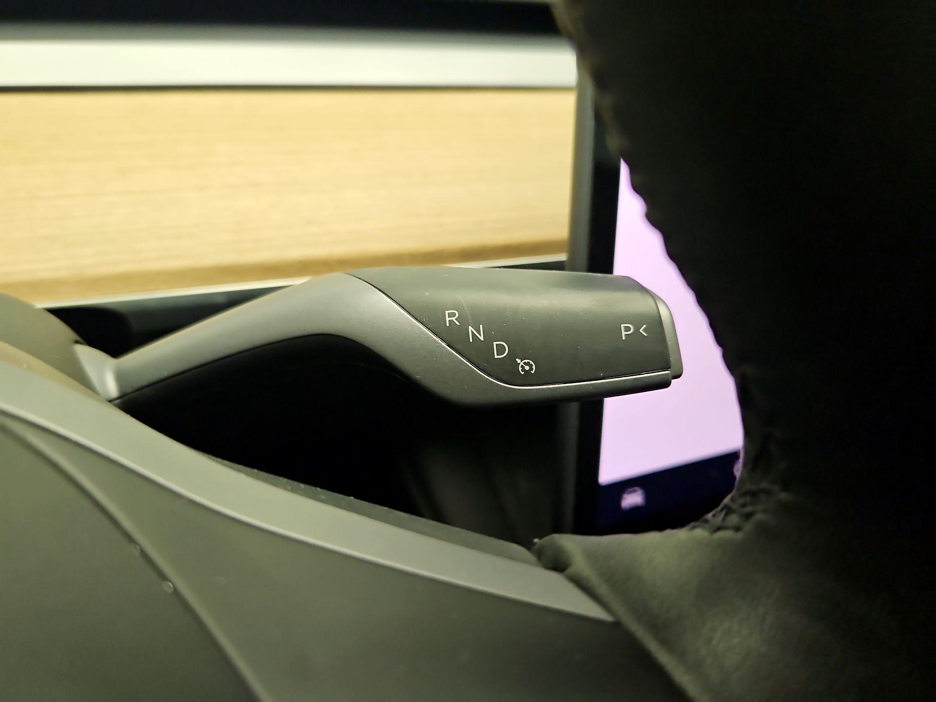 Thumbnail: 2022 Tesla Model 3 - 17