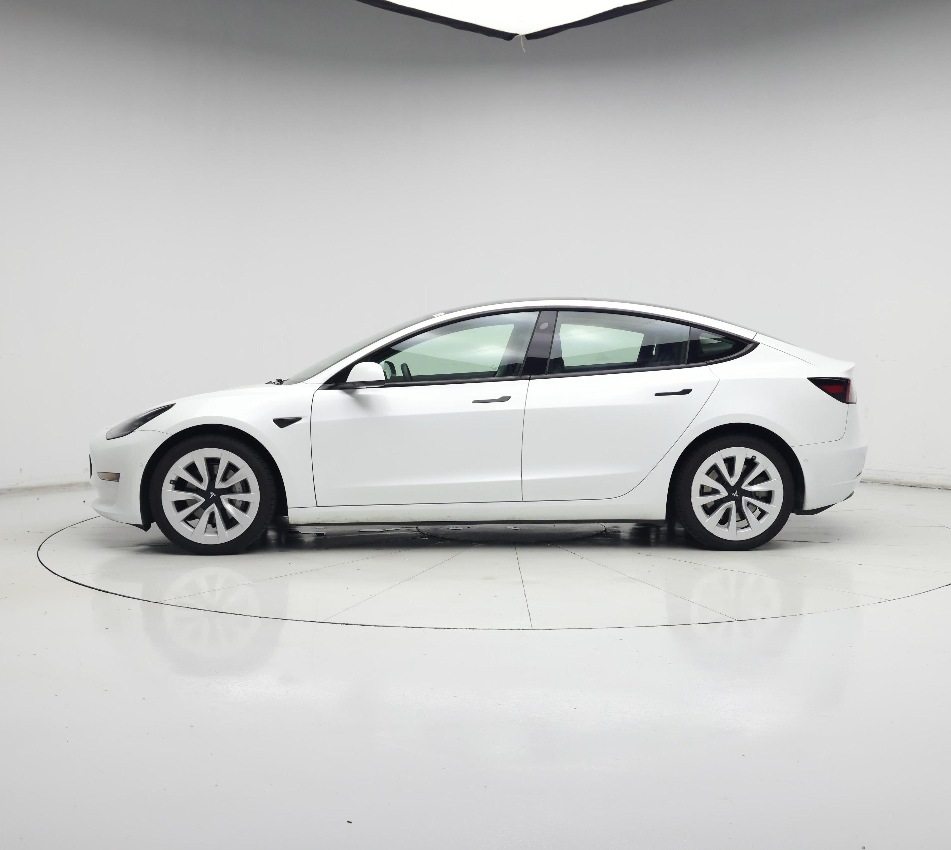 Thumbnail: 2022 Tesla Model 3 - 3