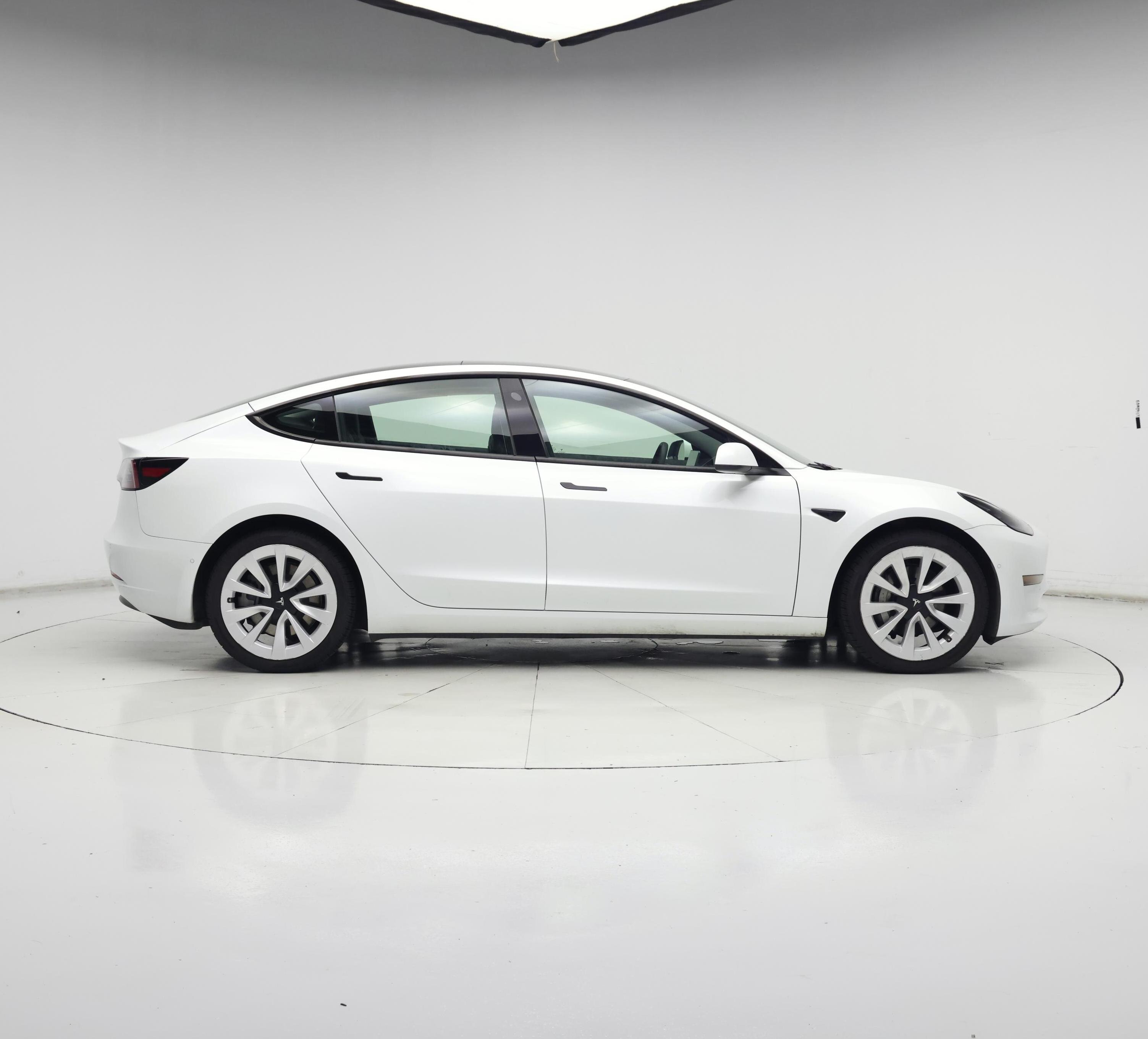 Thumbnail: 2022 Tesla Model 3 - 7