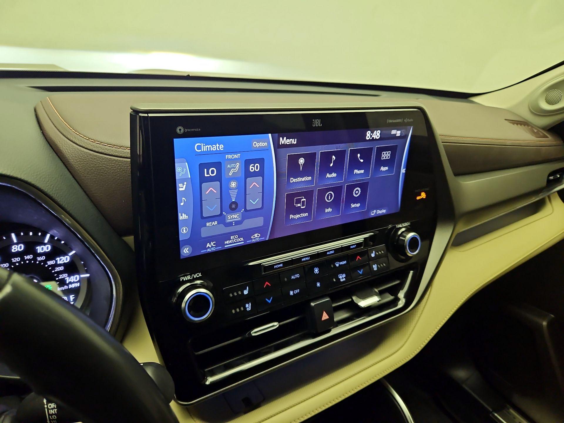Thumbnail: 2021 Toyota Highlander - 17