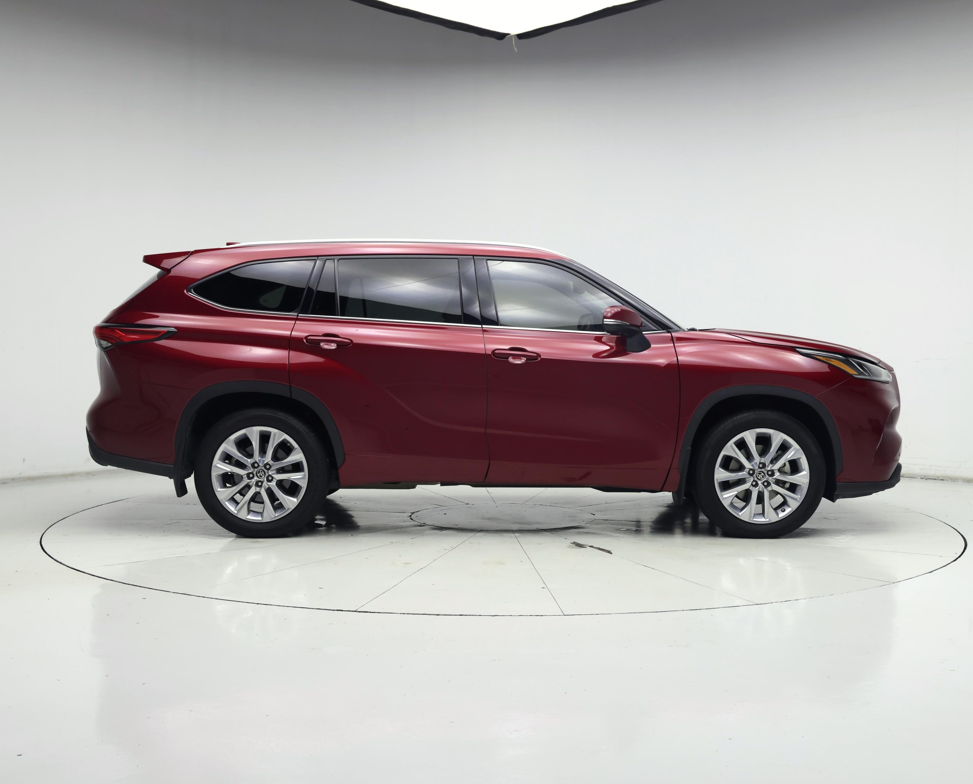 Thumbnail: 2021 Toyota Highlander - 7