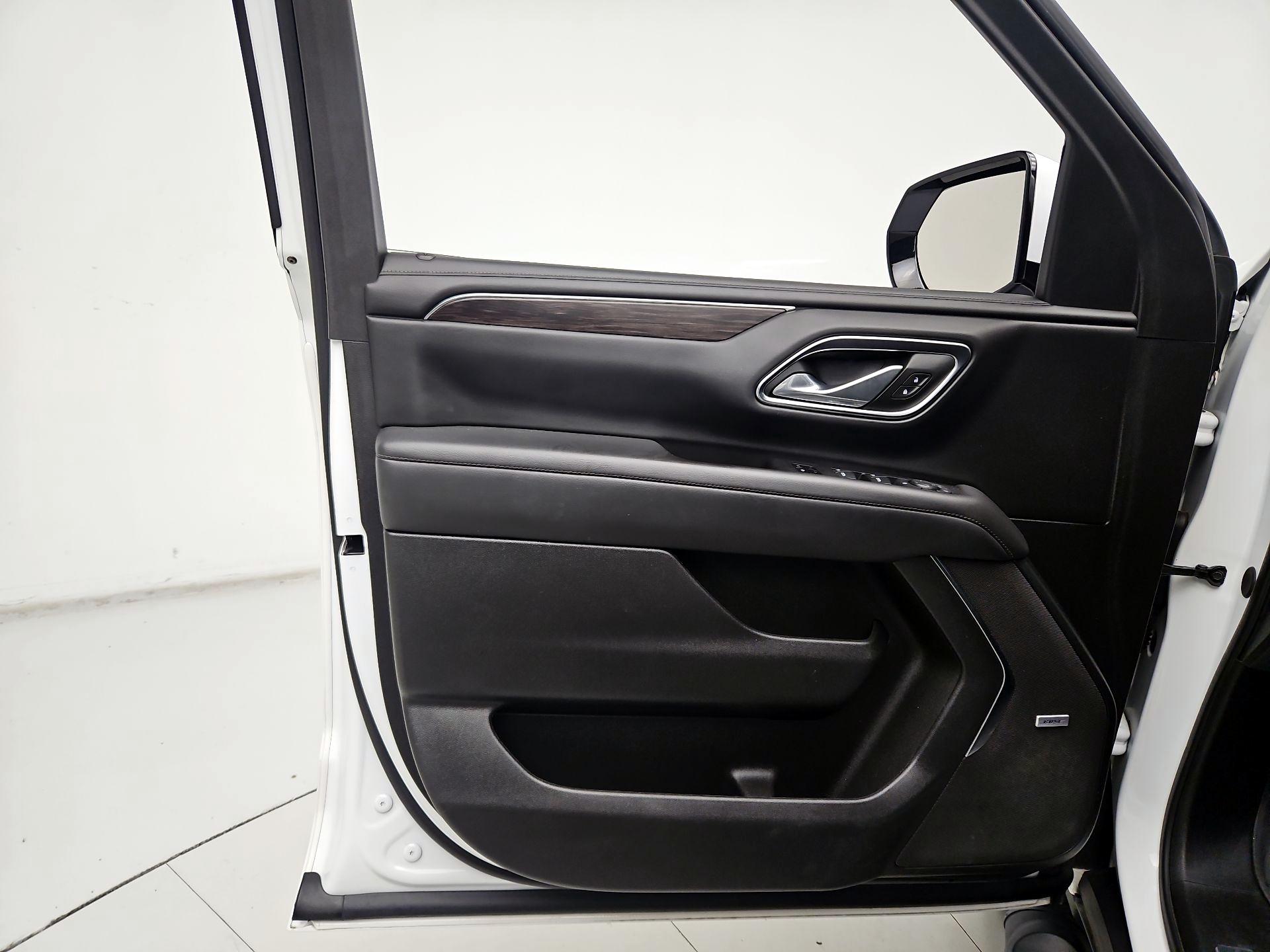 Thumbnail: 2024 Chevrolet Tahoe - 12