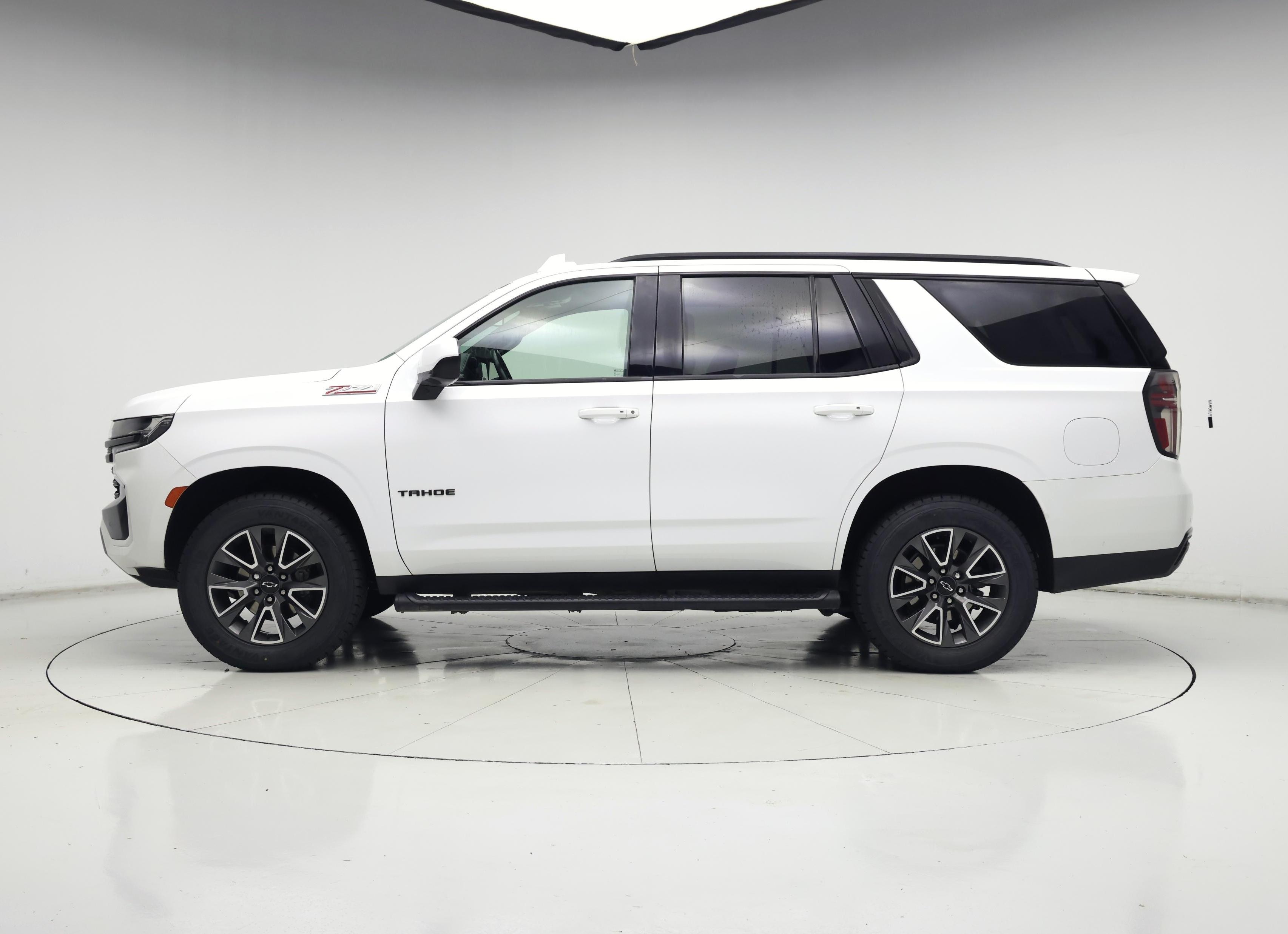 Thumbnail: 2024 Chevrolet Tahoe - 3