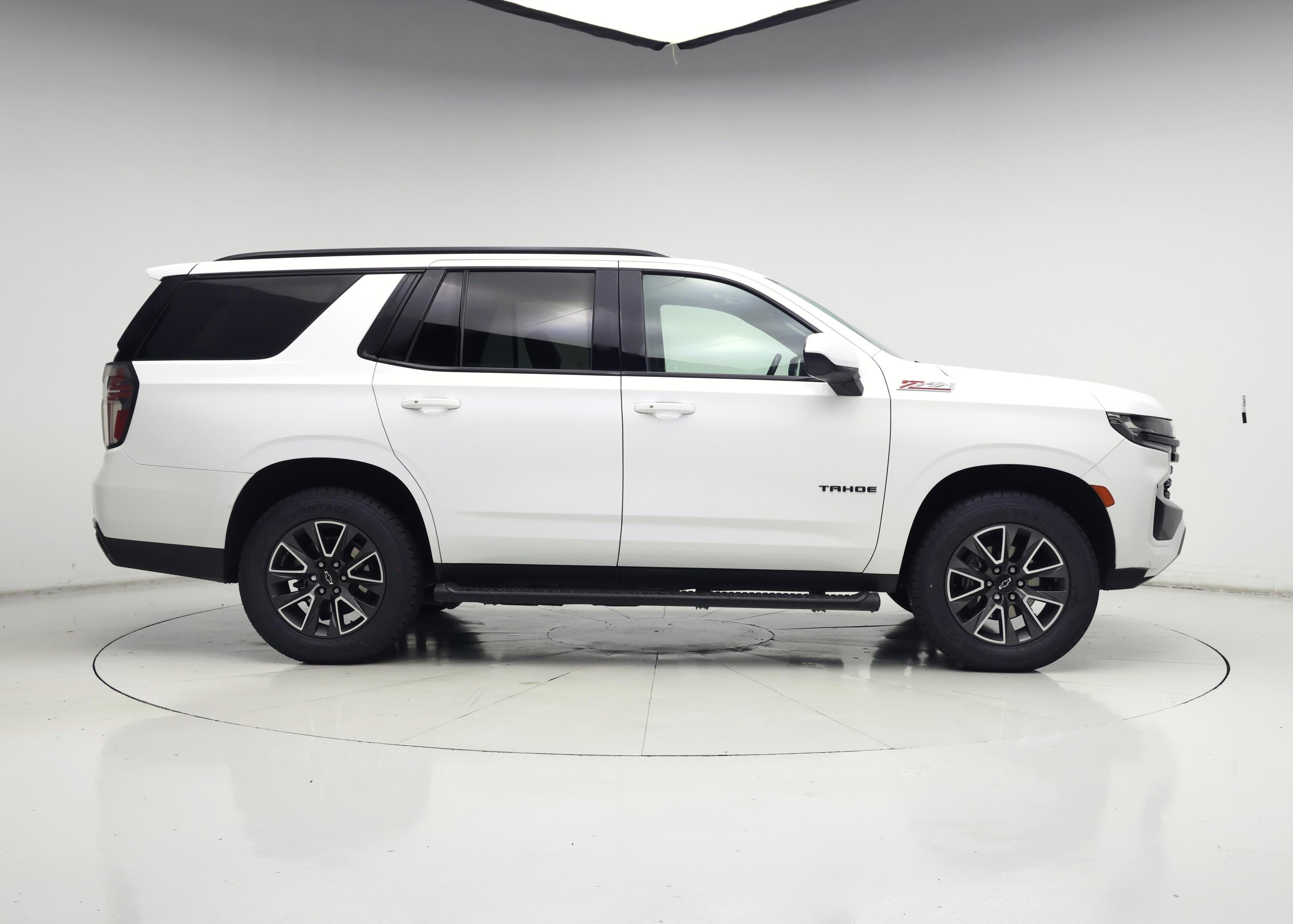 Thumbnail: 2024 Chevrolet Tahoe - 7