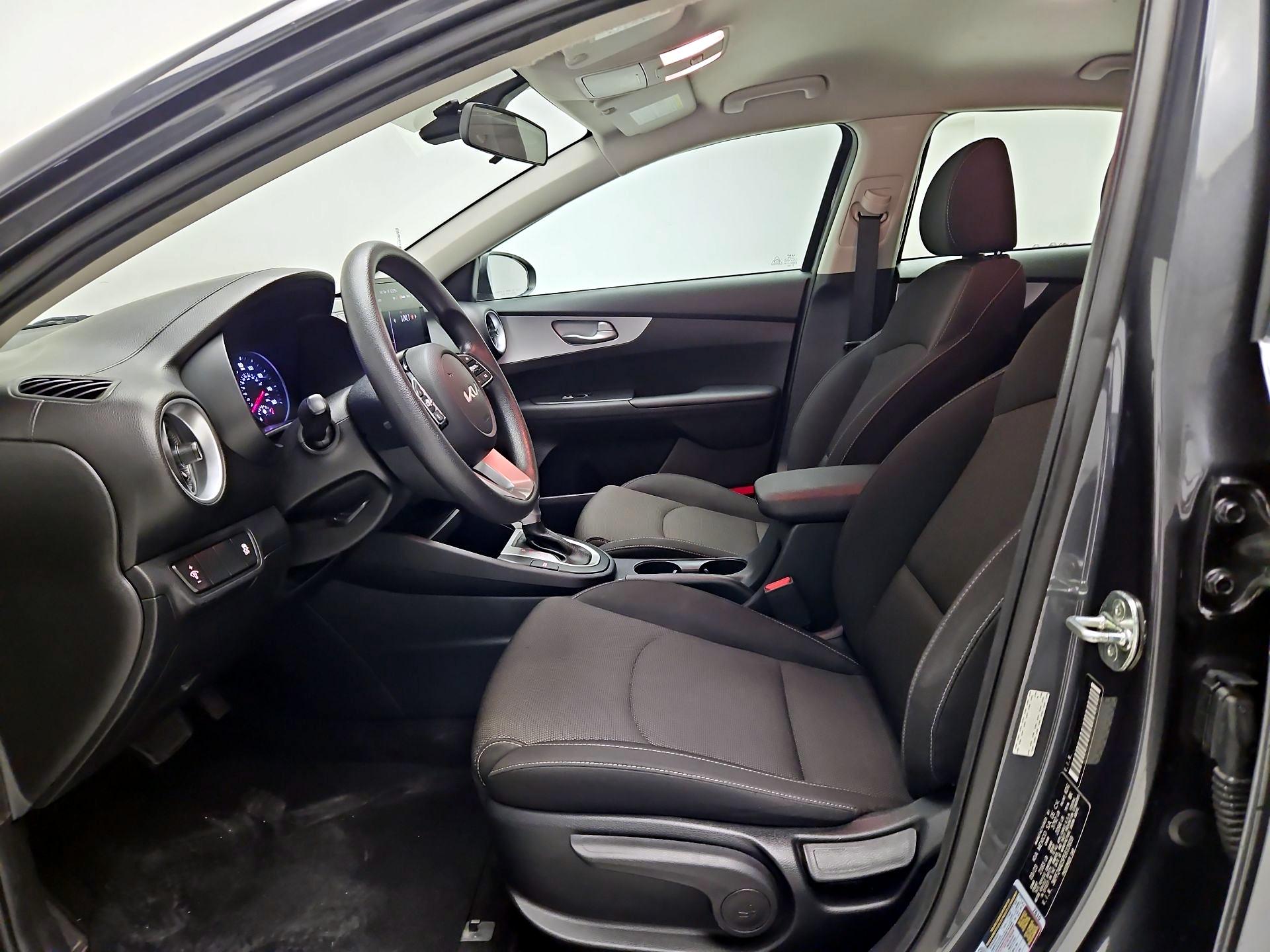 Thumbnail: 2023 Kia Forte - 11