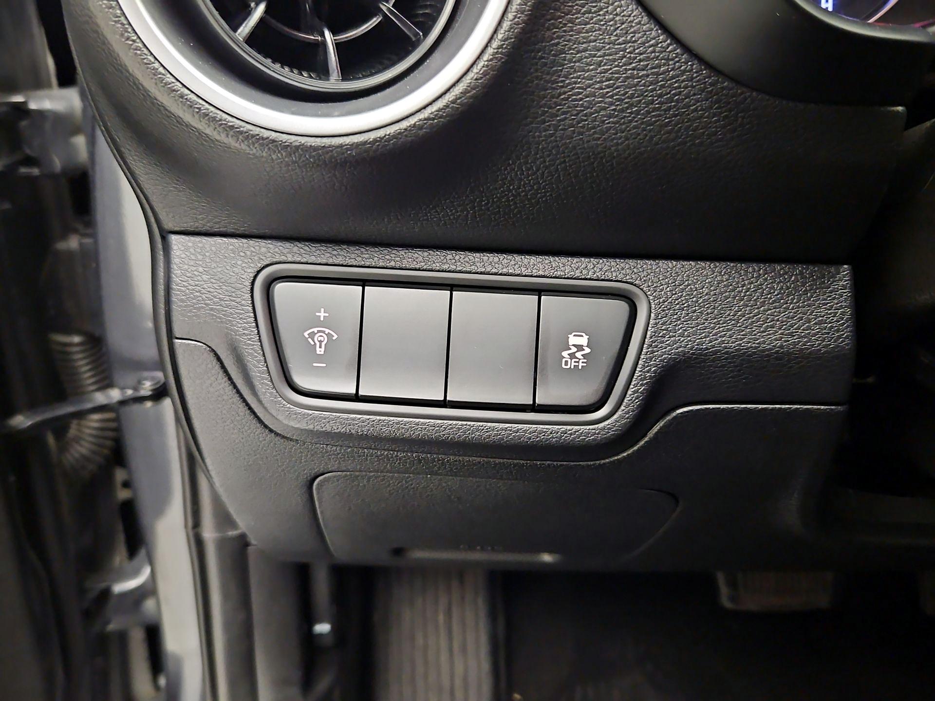 Thumbnail: 2023 Kia Forte - 13