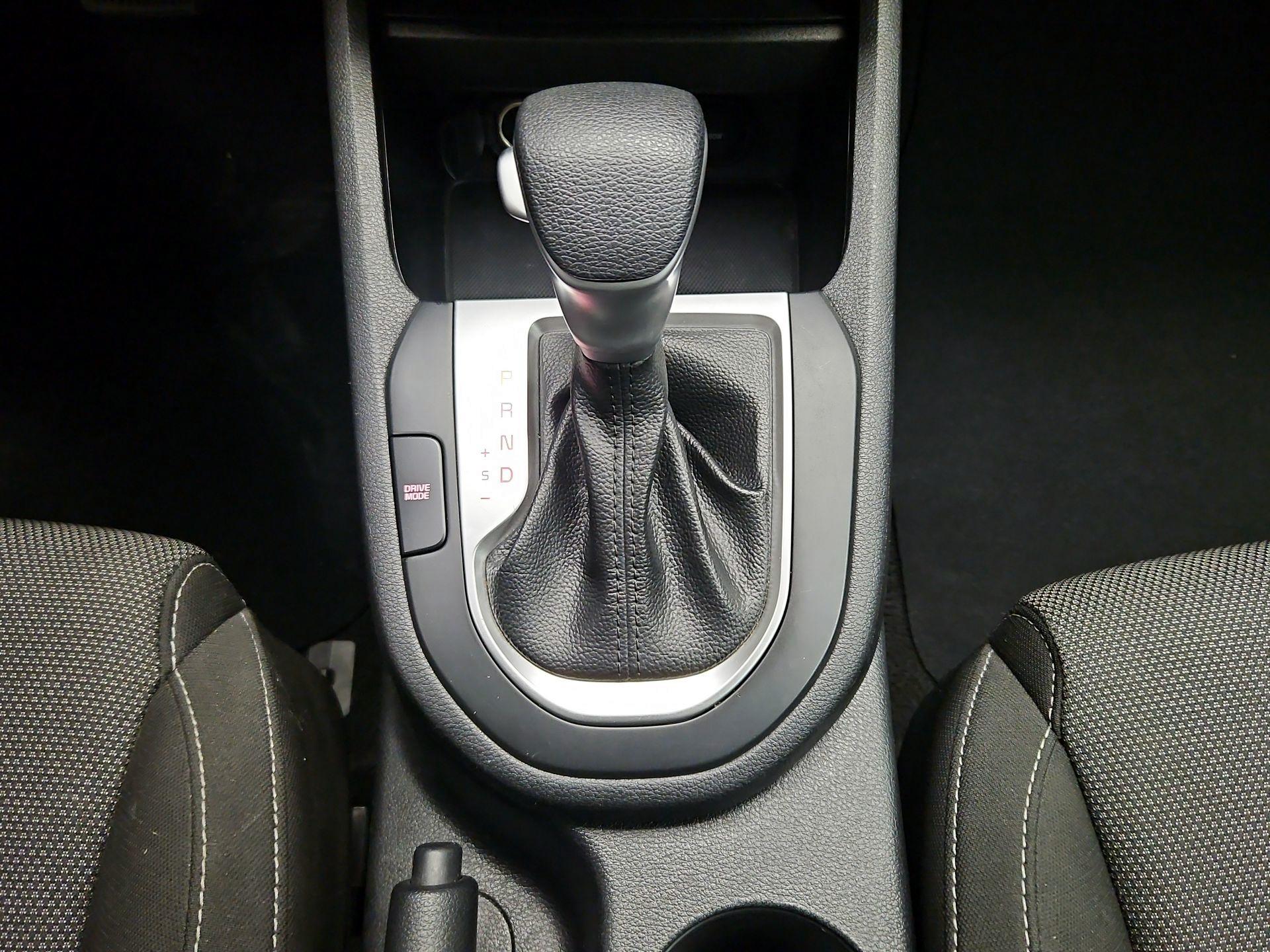 Thumbnail: 2023 Kia Forte - 17