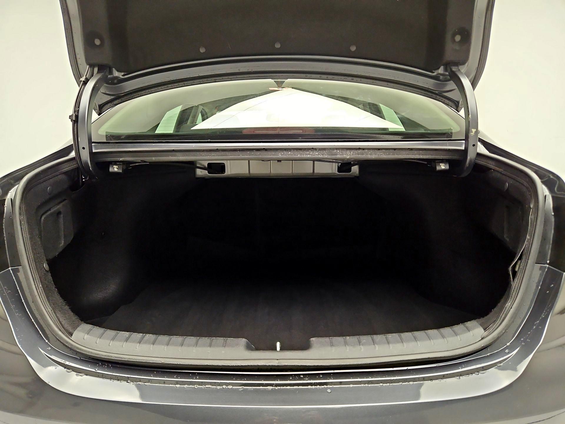 Thumbnail: 2023 Kia Forte - 20