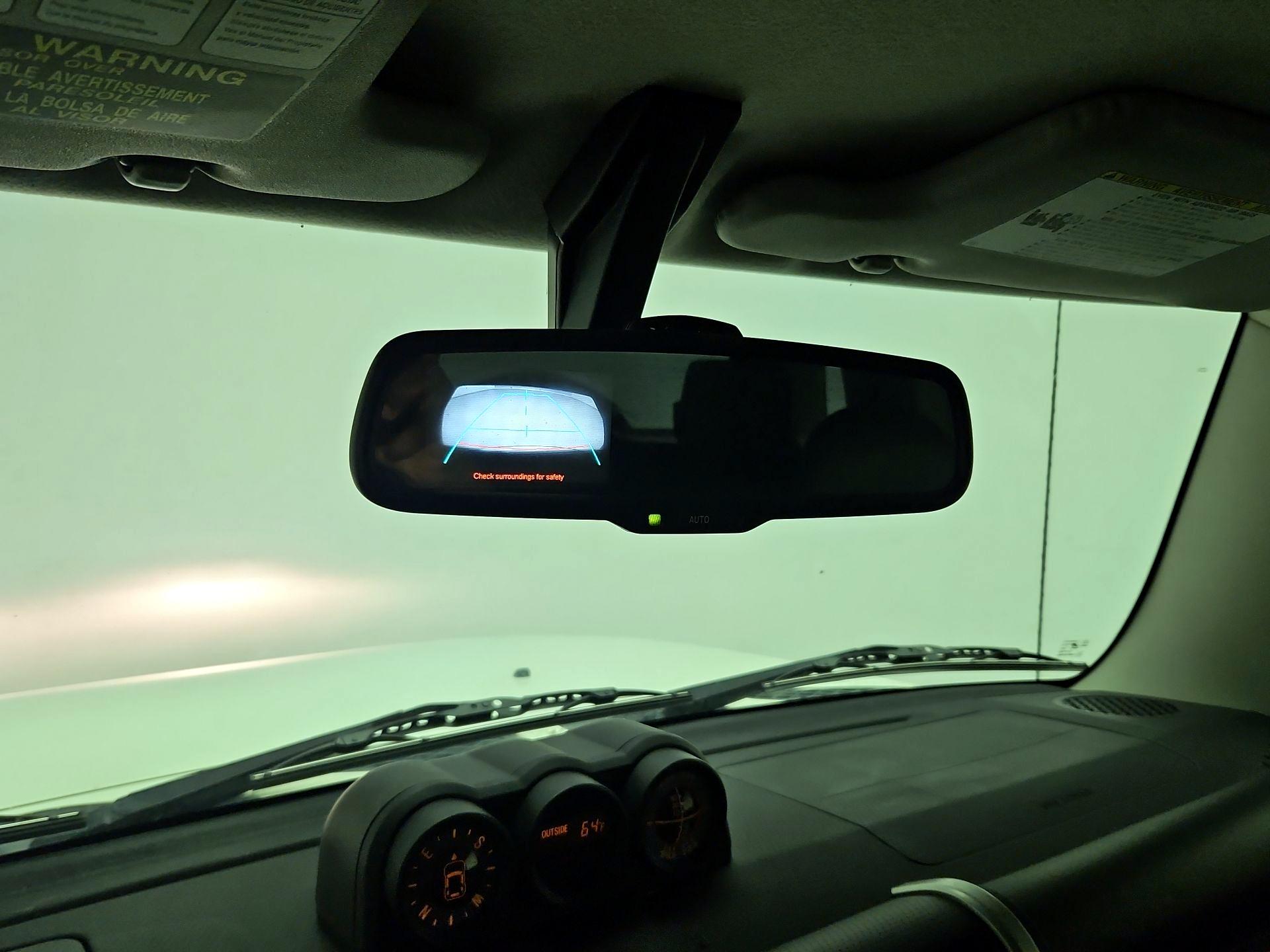 Thumbnail: 2014 Toyota FJ Cruiser - 14