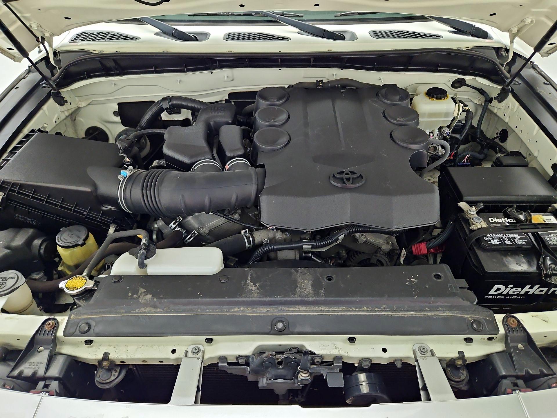 Thumbnail: 2014 Toyota FJ Cruiser - 20