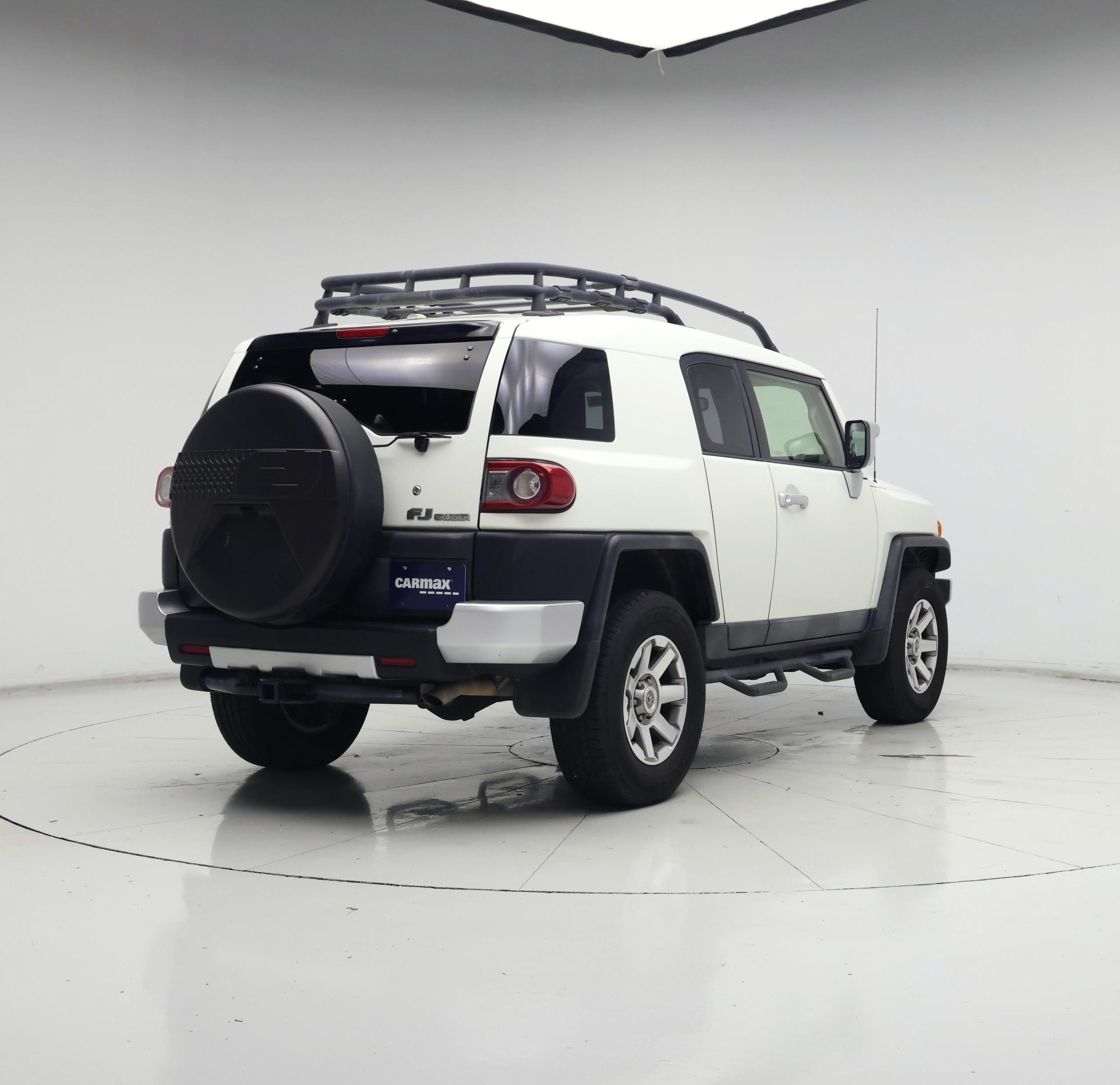 Thumbnail: 2014 Toyota FJ Cruiser - 8