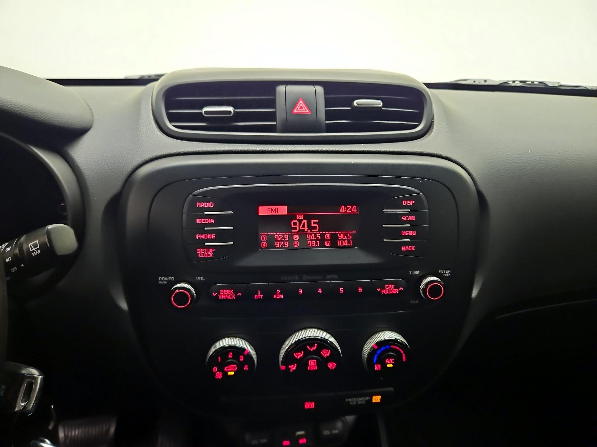 Thumbnail: 2015 Kia Soul - 13