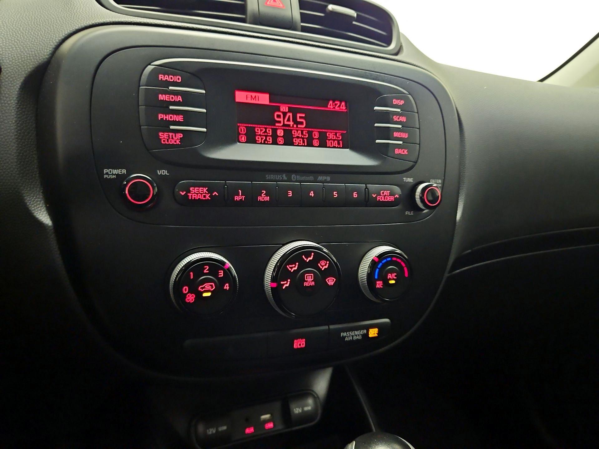 Thumbnail: 2015 Kia Soul - 14