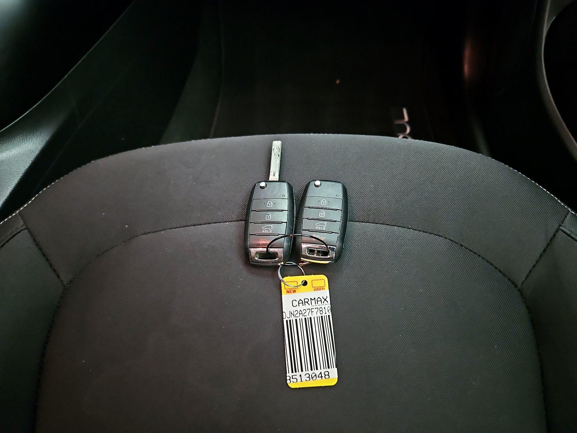 Thumbnail: 2015 Kia Soul - 19