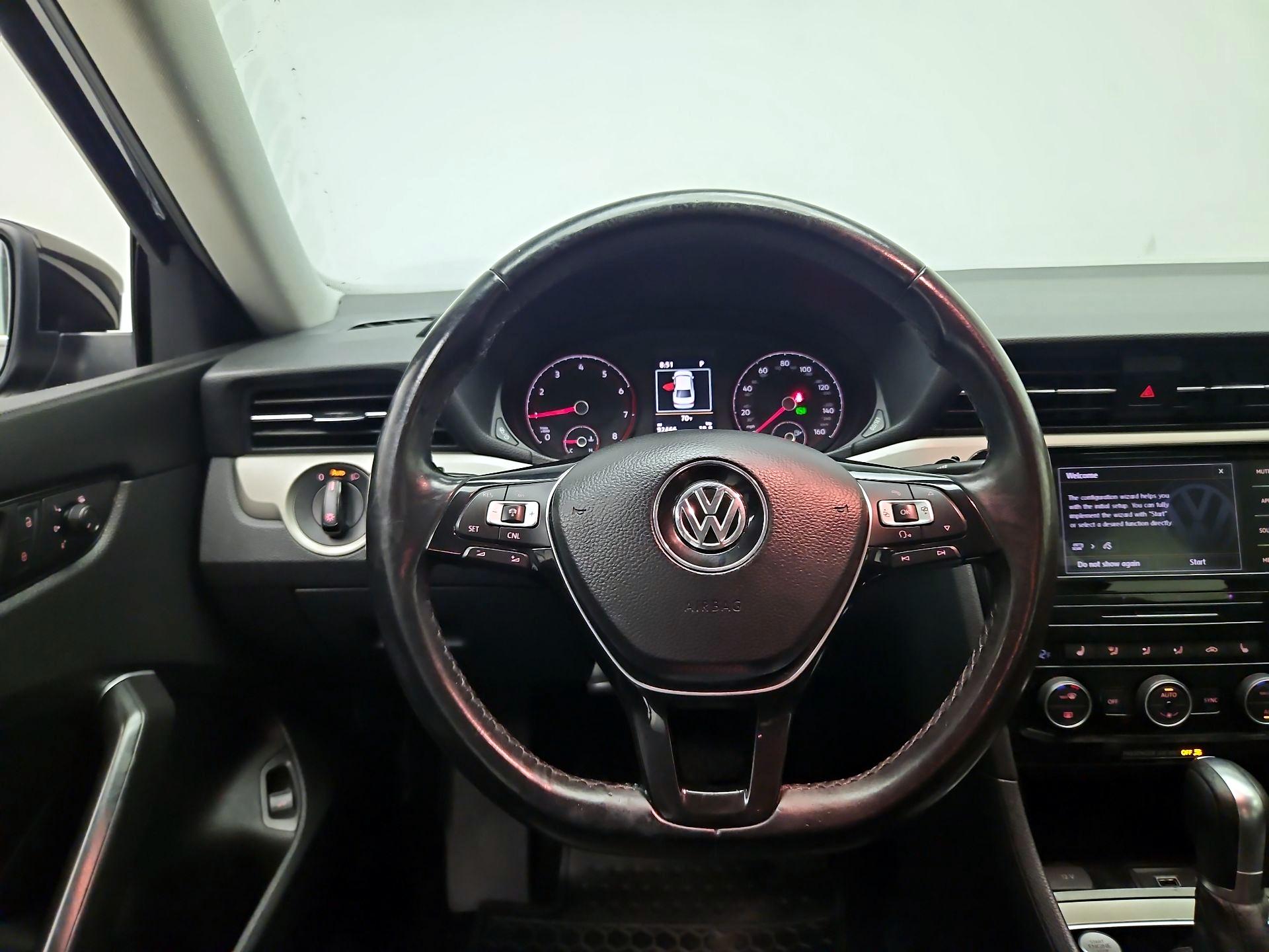 Thumbnail: 2020 Volkswagen Passat - 10