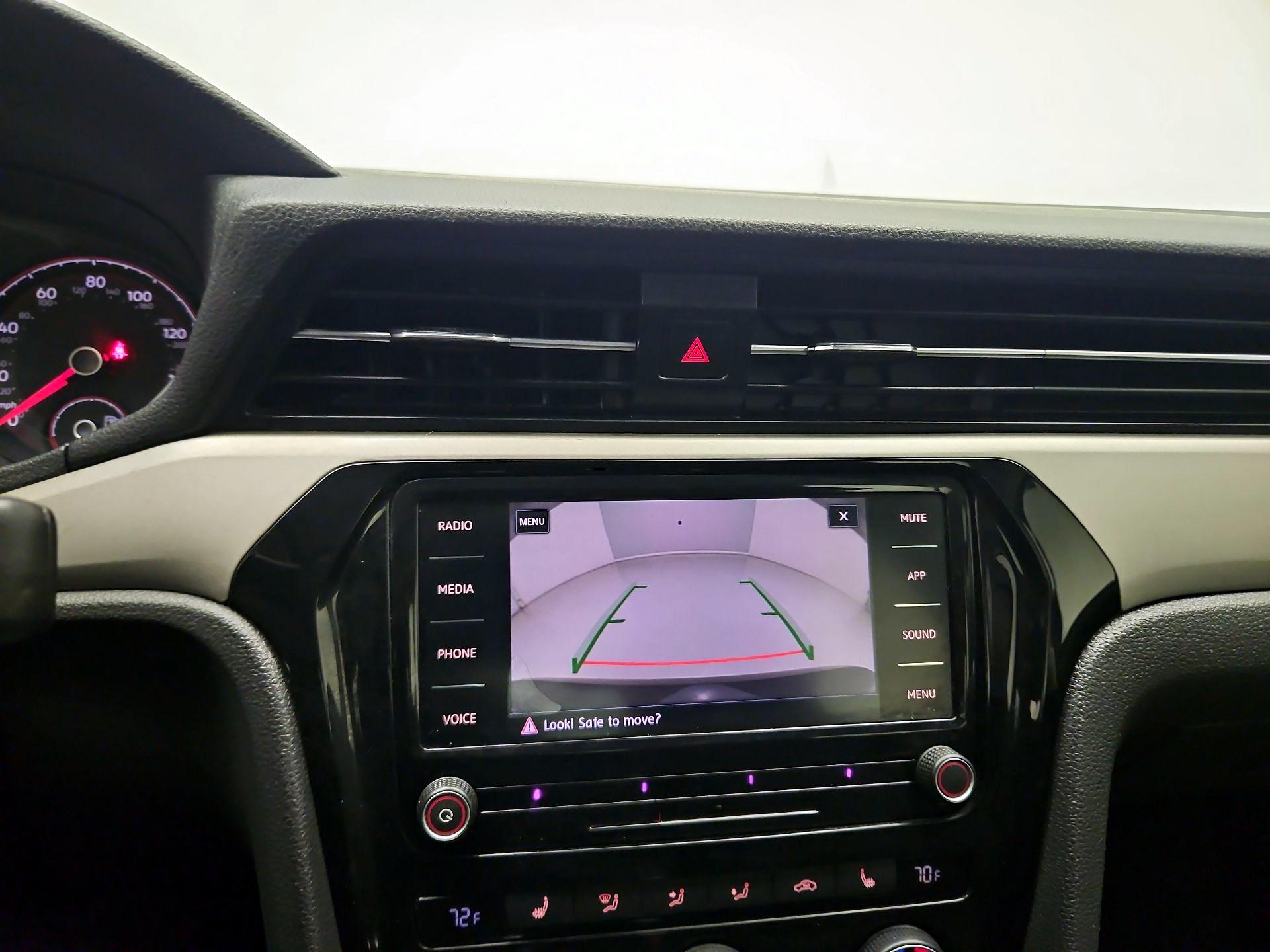 Thumbnail: 2020 Volkswagen Passat - 13