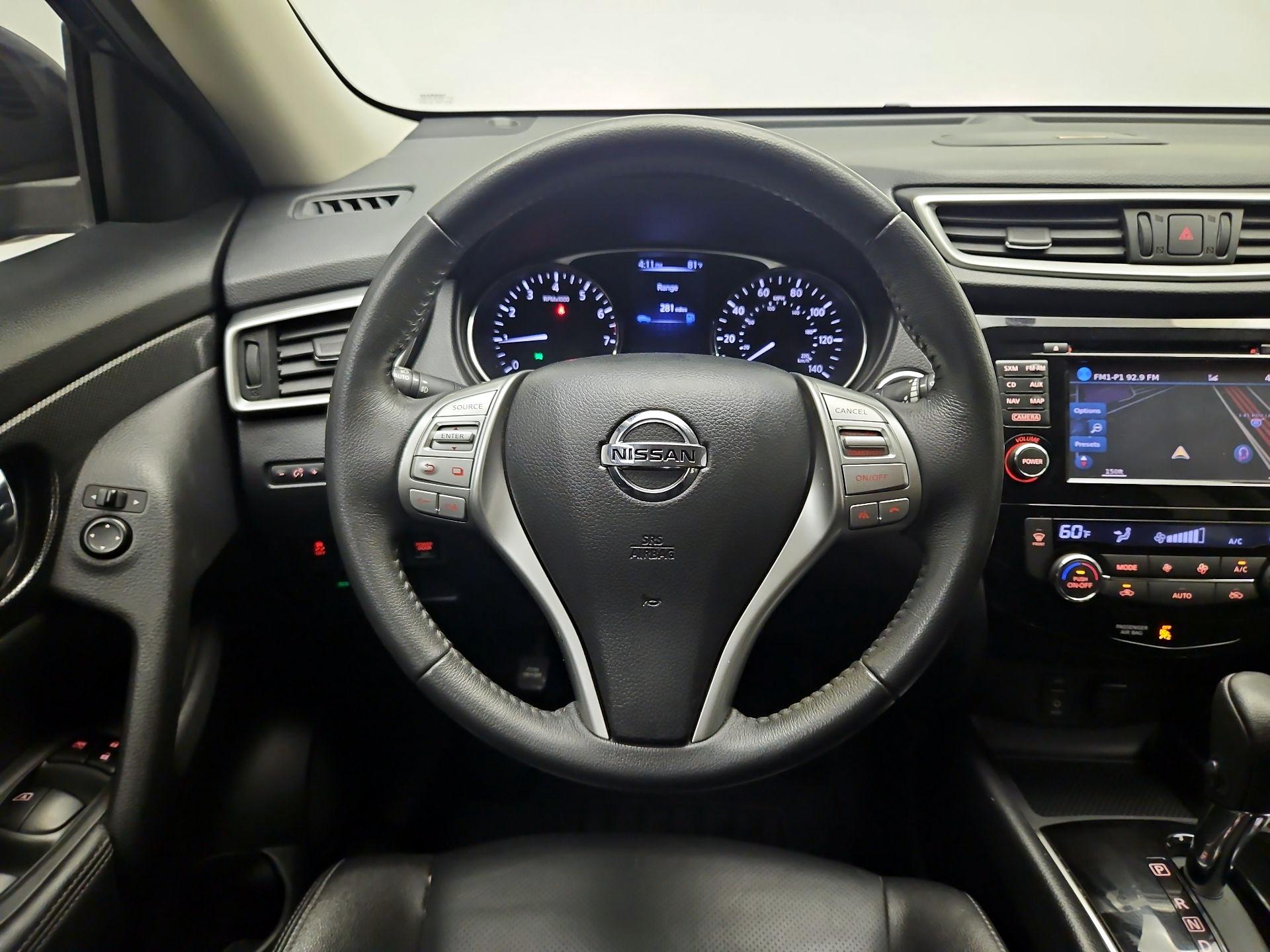 Thumbnail: 2016 Nissan Rogue - 10