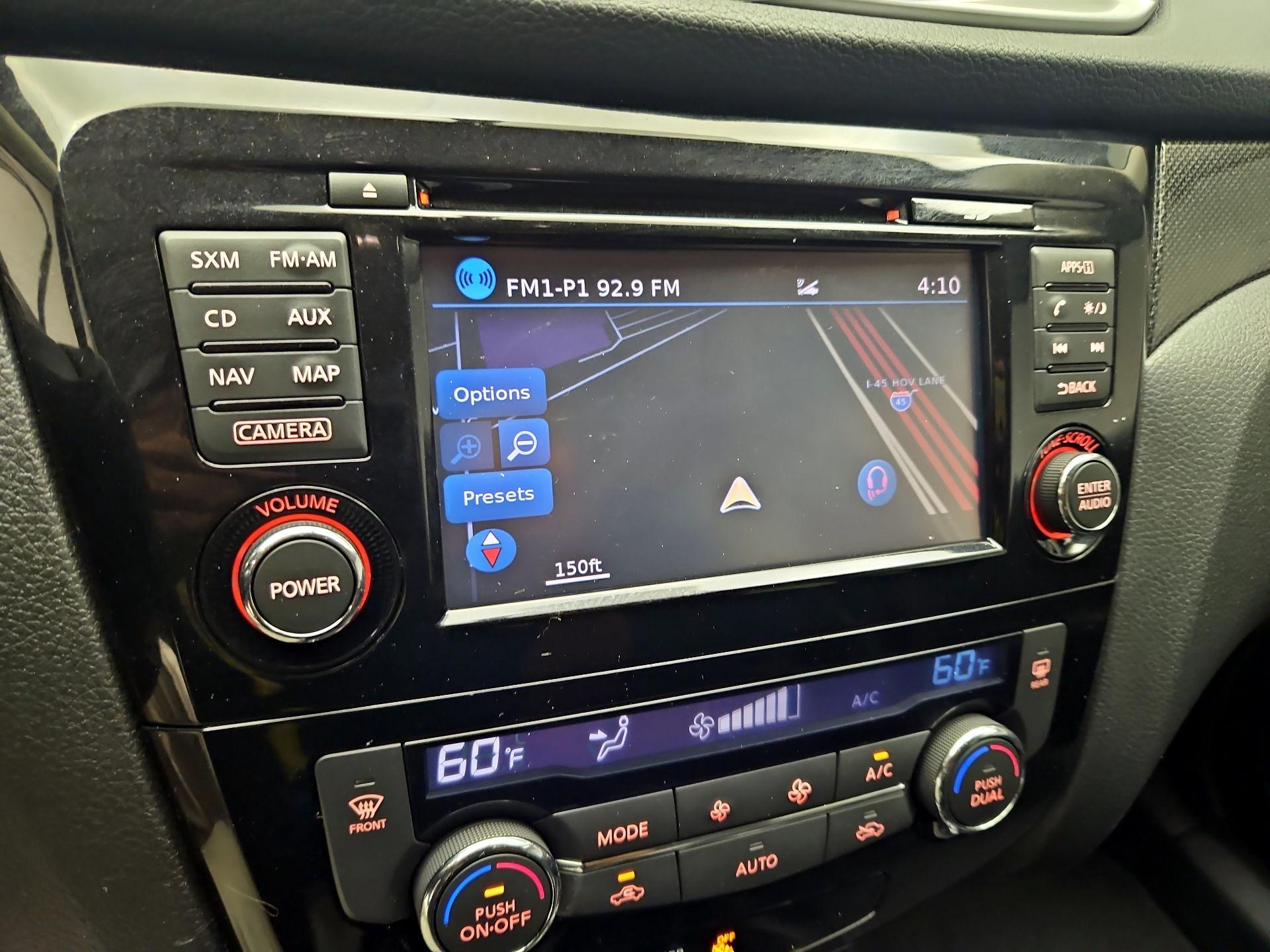 Thumbnail: 2016 Nissan Rogue - 14