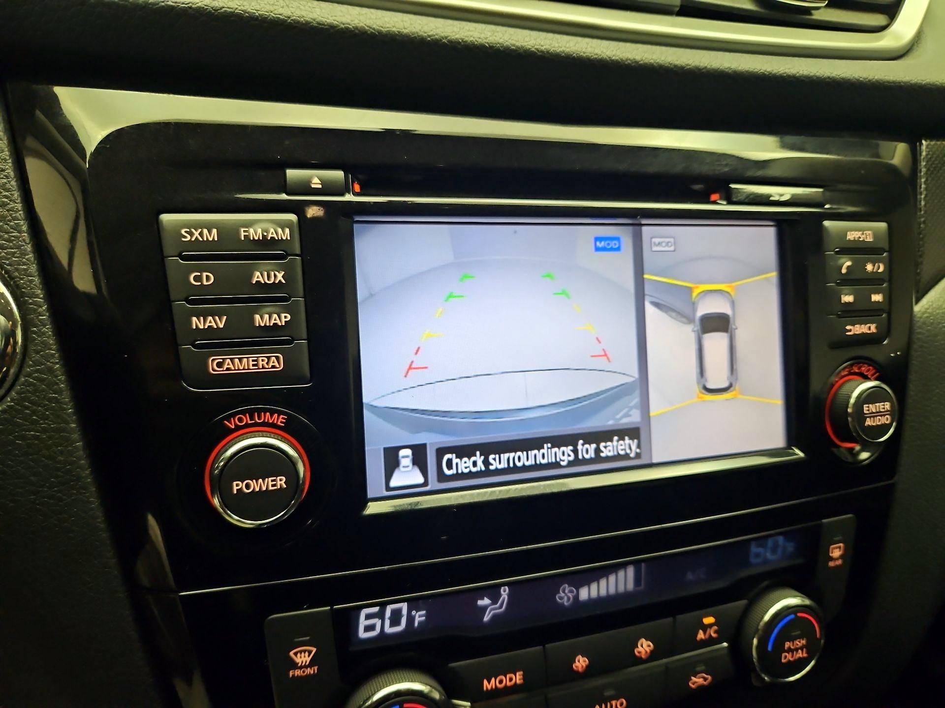 Thumbnail: 2016 Nissan Rogue - 15