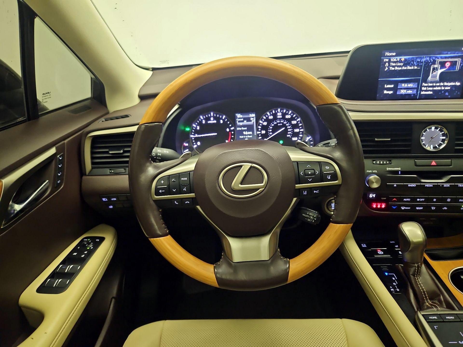 Thumbnail: 2020 Lexus RX - 10