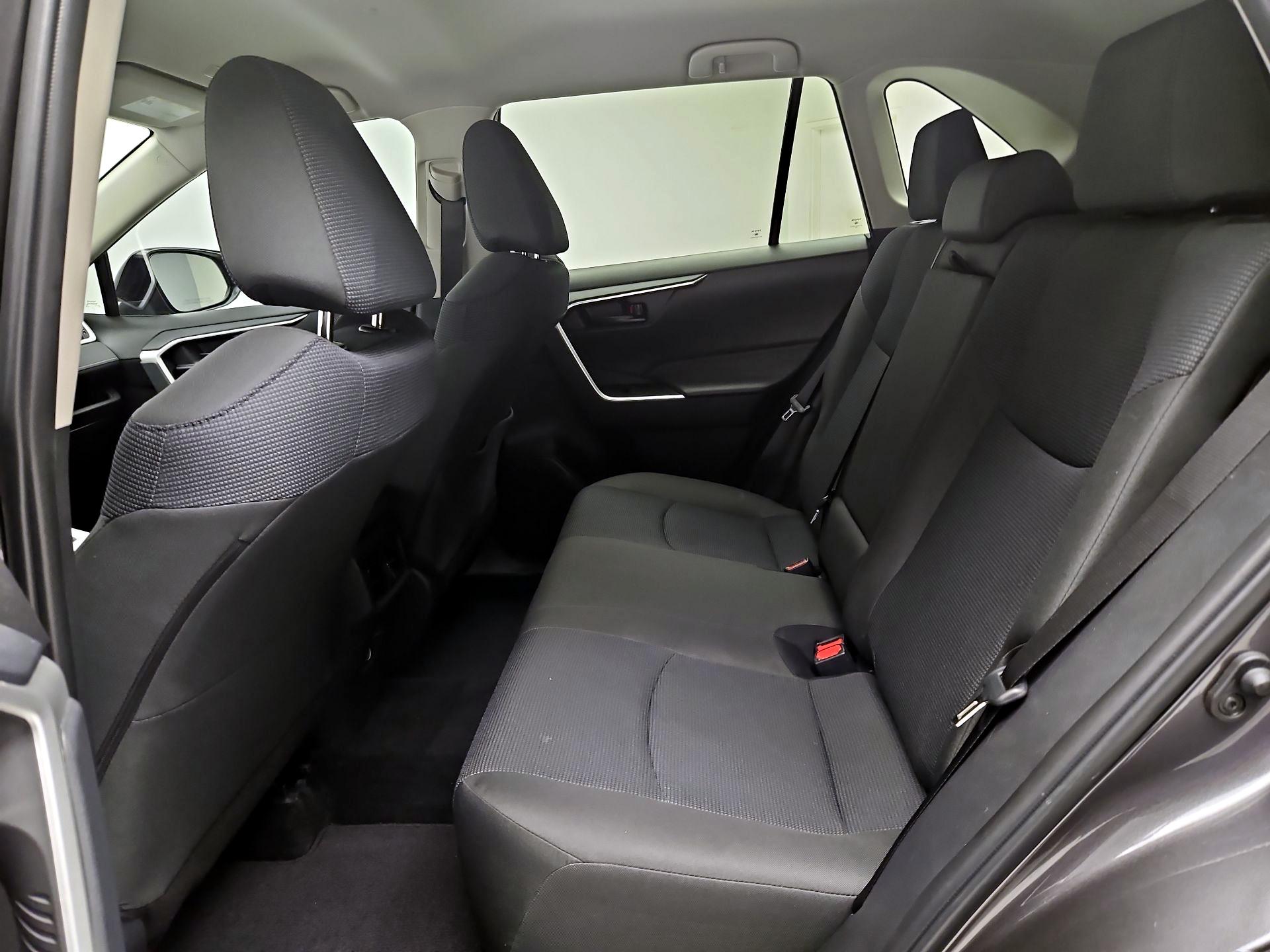 Thumbnail: 2024 Toyota RAV4 - 17