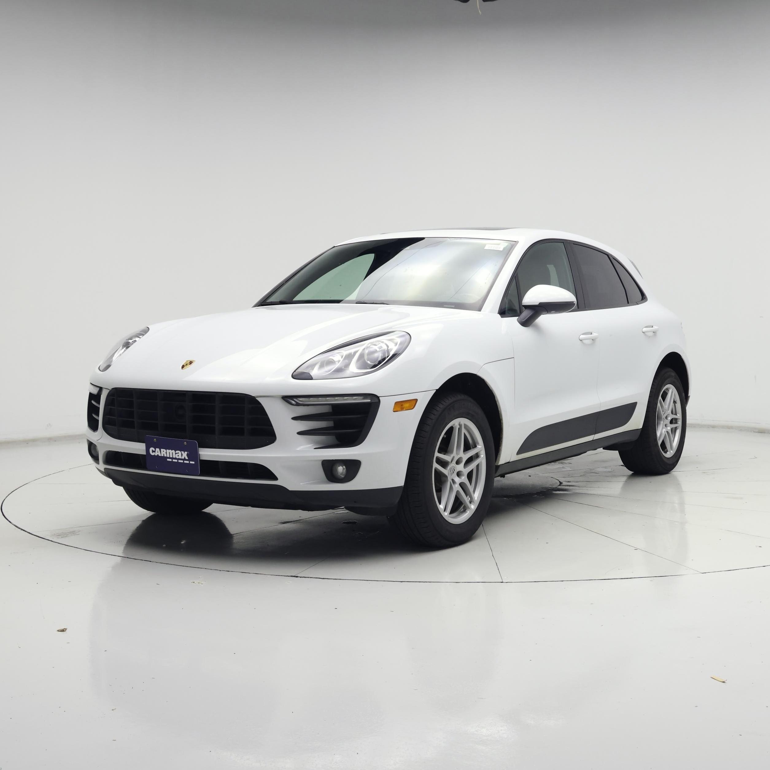Thumbnail: 2018 Porsche Macan - 4