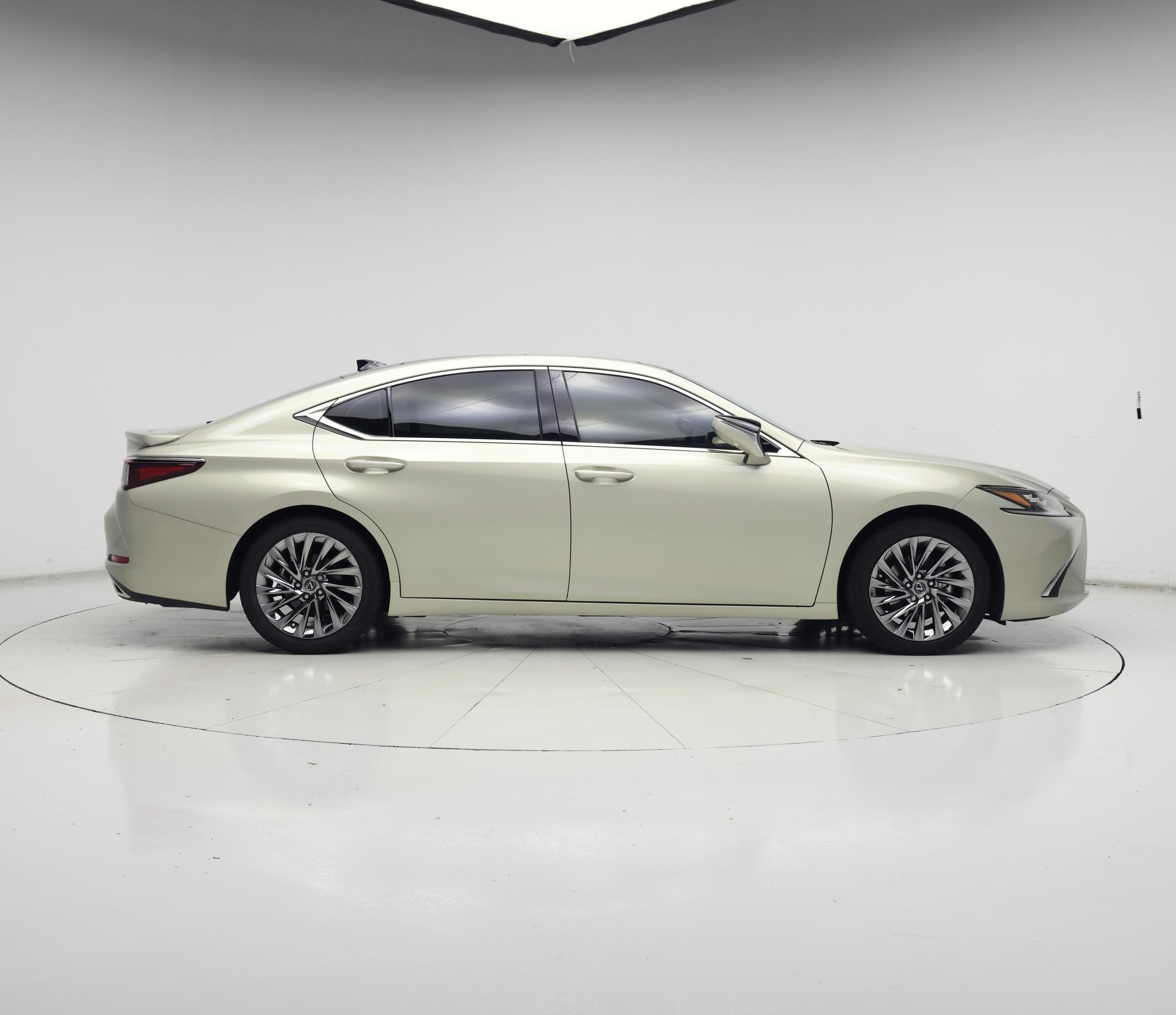 Thumbnail: 2025 Lexus ES - 7