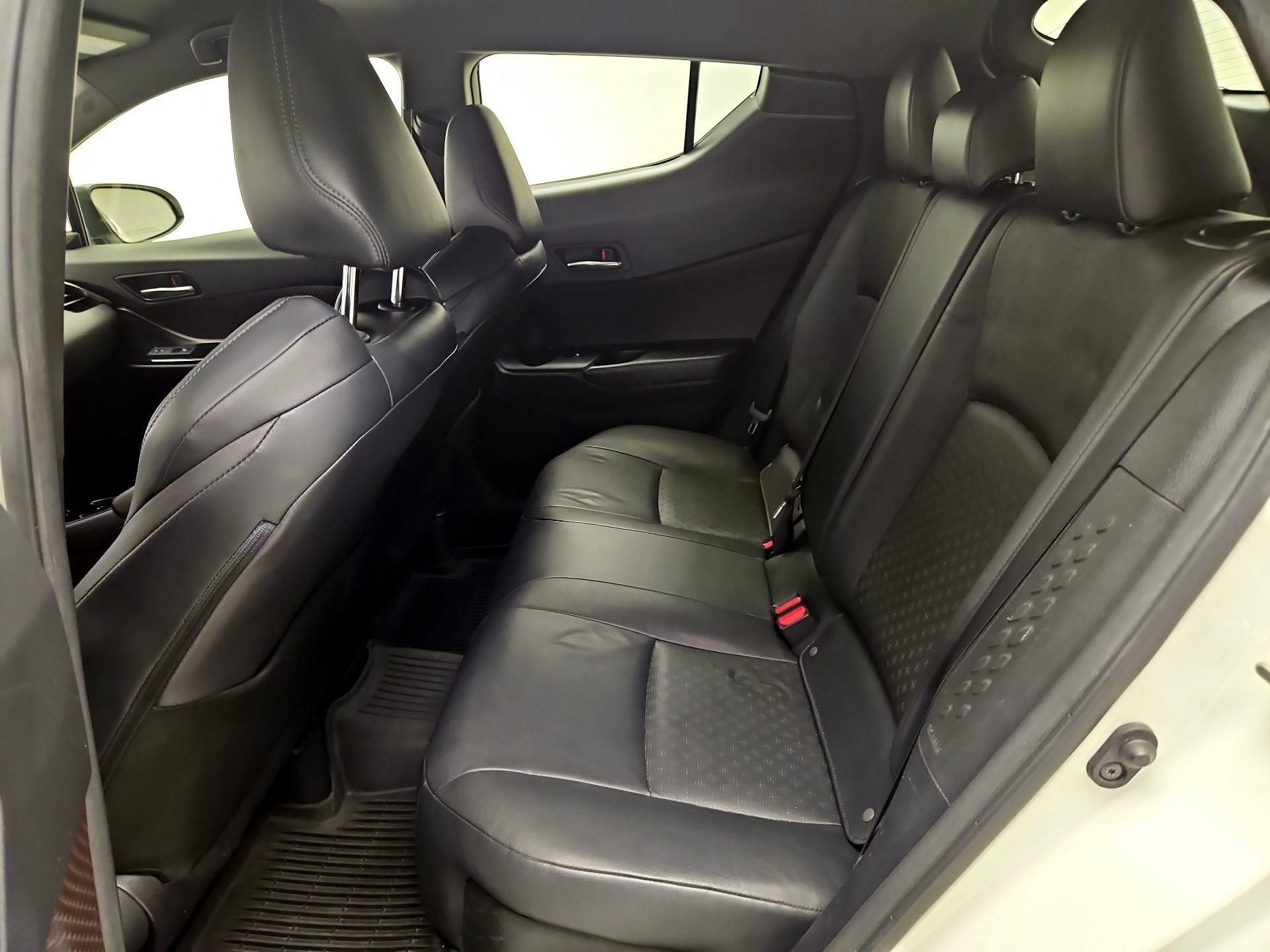 Thumbnail: 2019 Toyota C-HR - 17